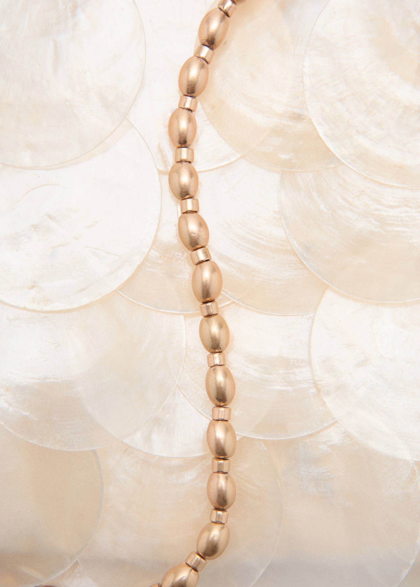 Shell clutch bag