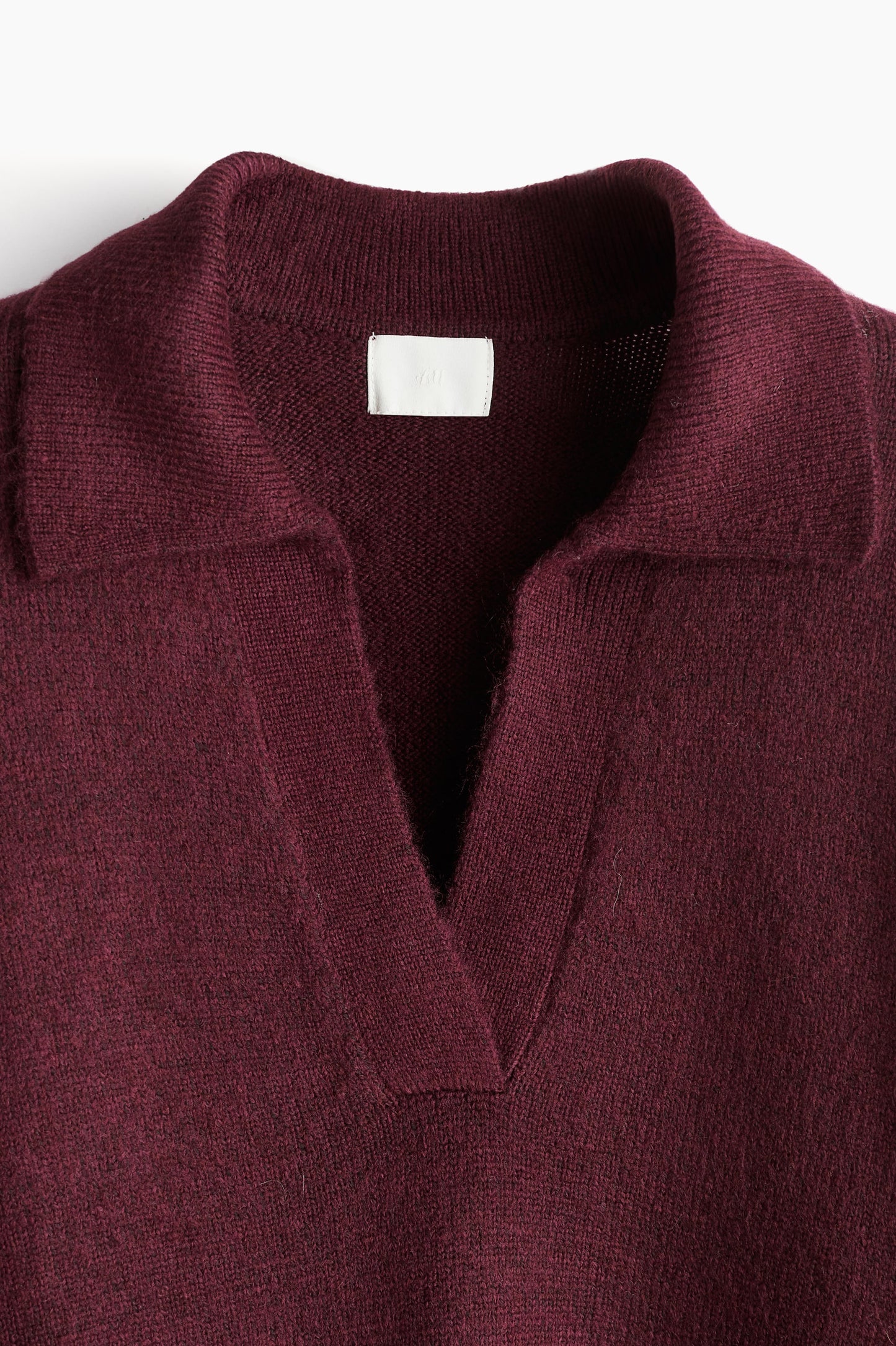 Fine-knit collared jumper