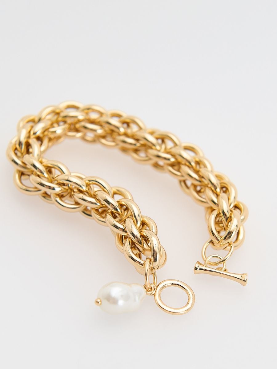 Bracelet with pendant