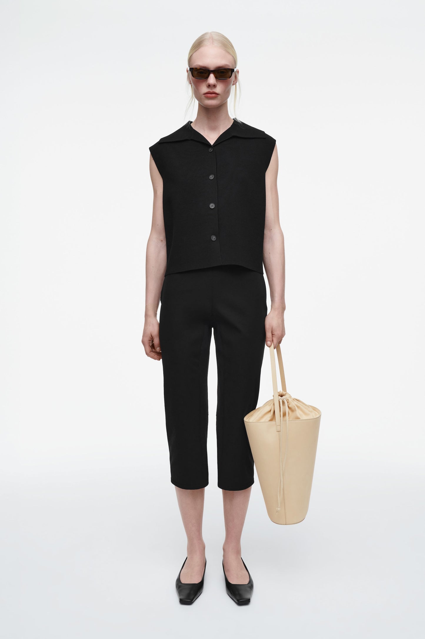 Nubuck bucket bag