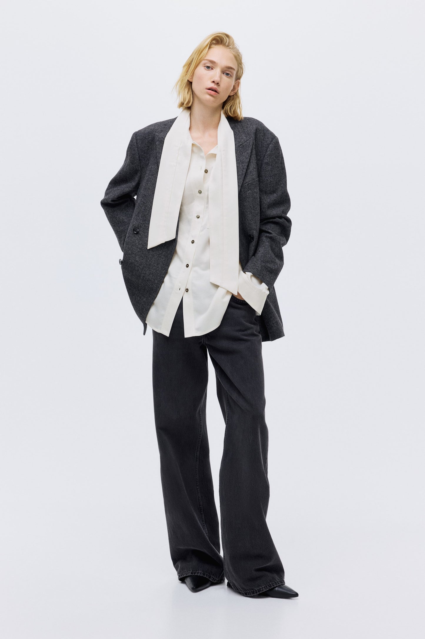 Bow-collar blouse
