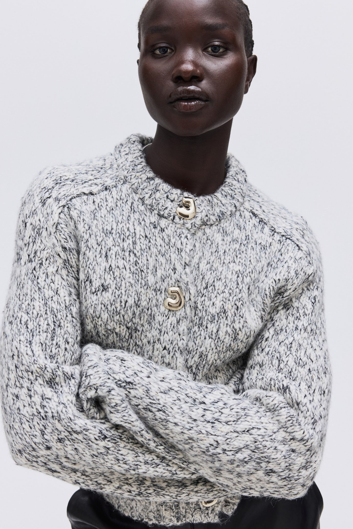 Short cardigan