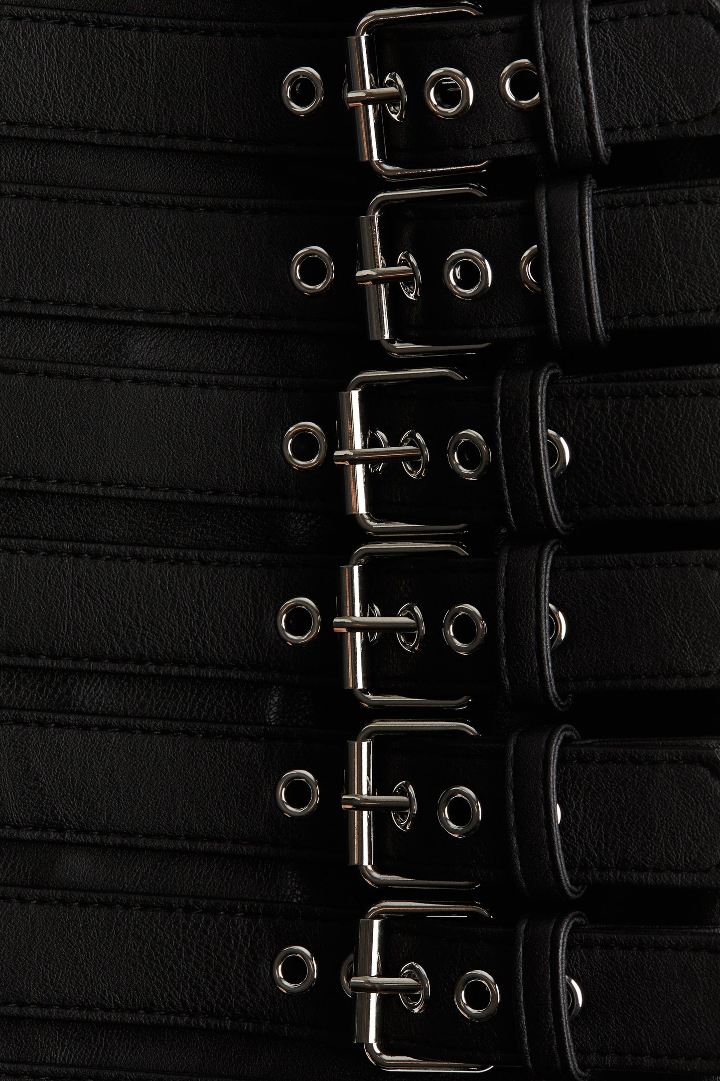 Belt-detail mini skirt