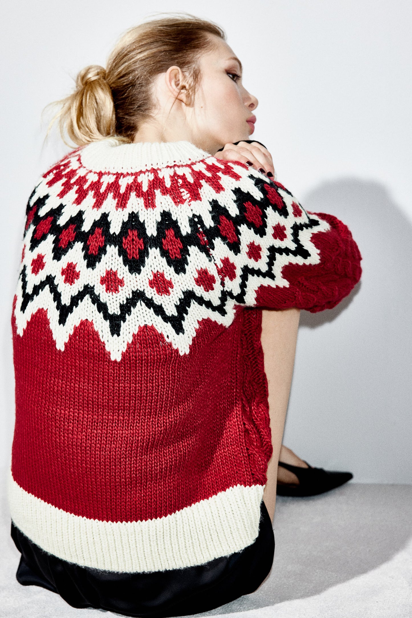 Mixed-knit jumper
