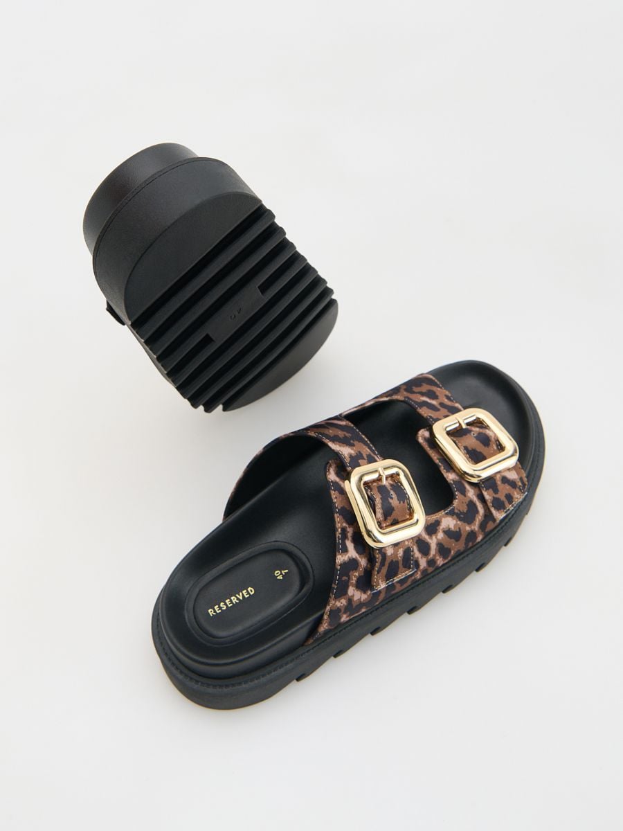 Animal motif sliders
