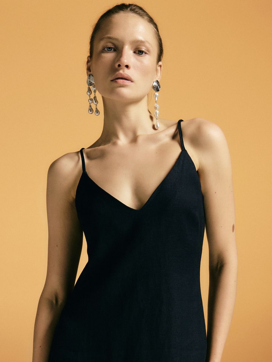 Linen dress with fringes