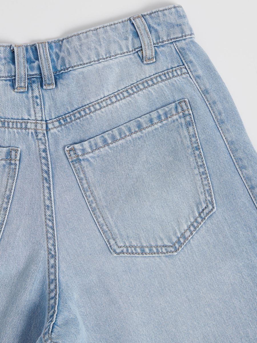 Wide-leg jeans with bows