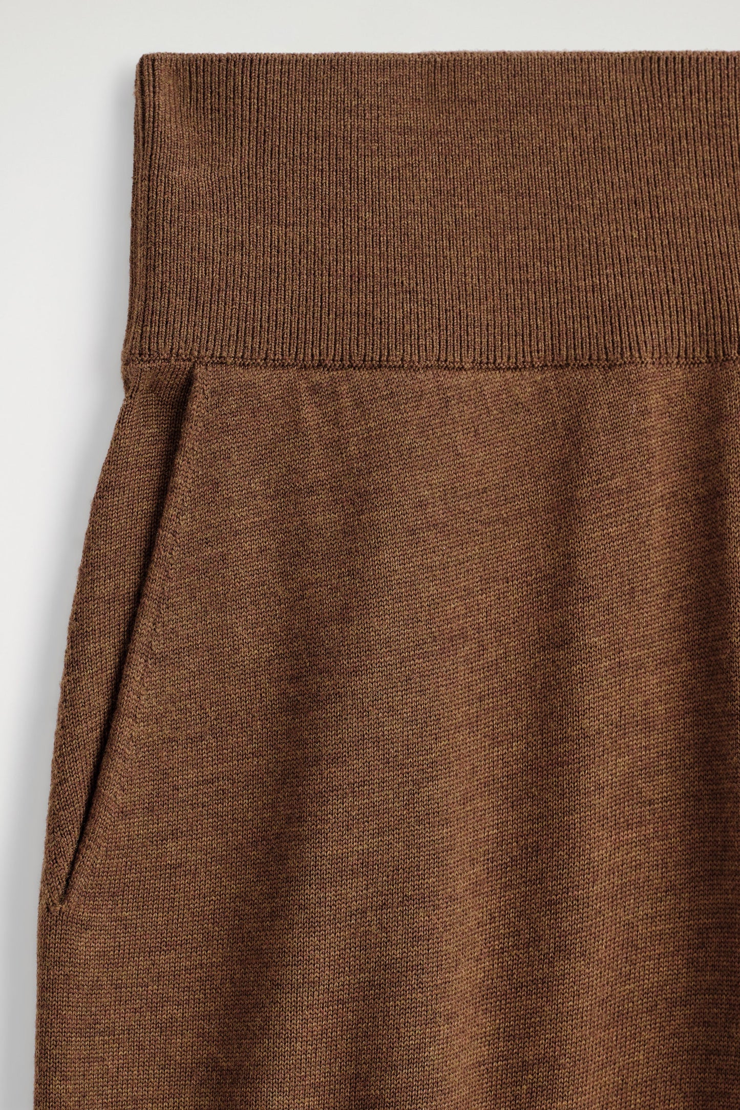 Merino Wool Barrel-Leg Trousers