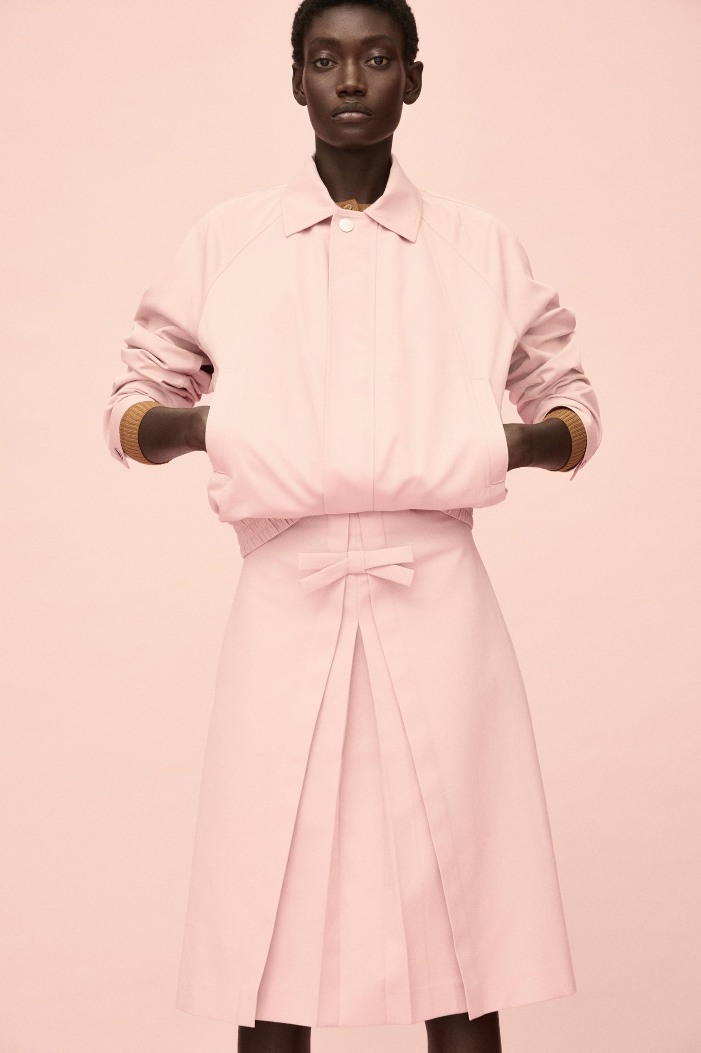 Bow-front skirt