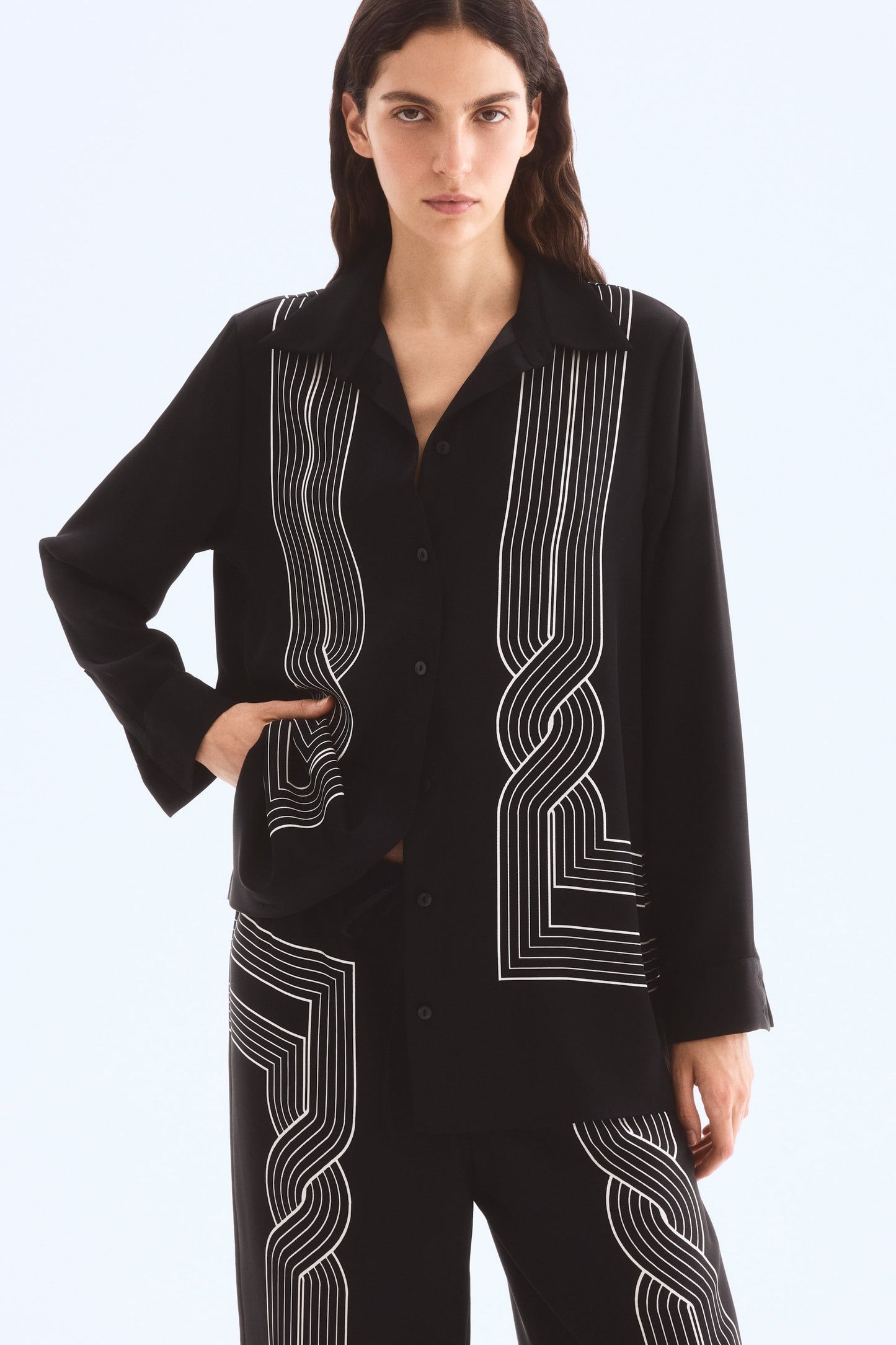 Oversized printed shirt