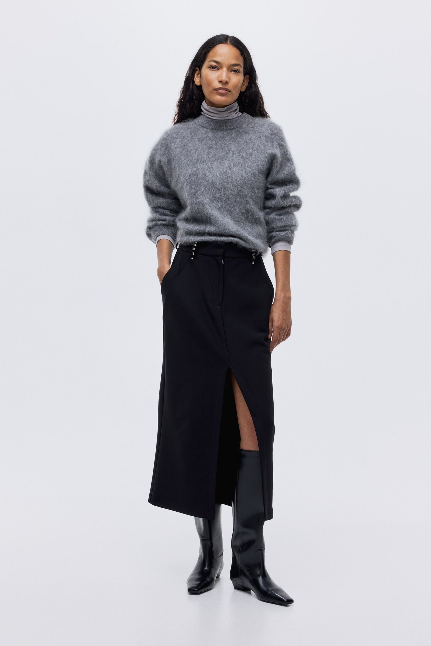 Rivet-detail pencil skirt
