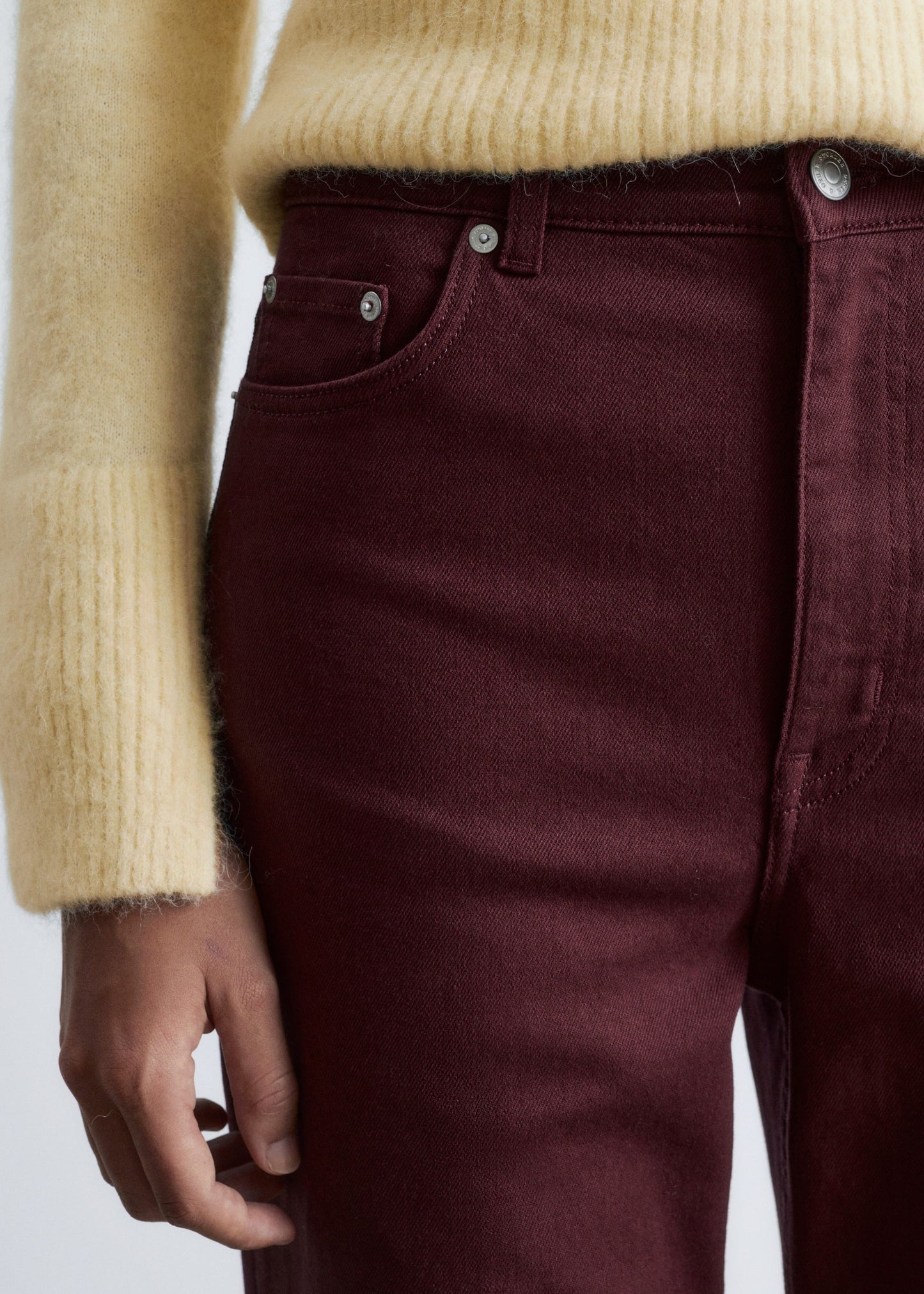 Wide-Leg Jeans