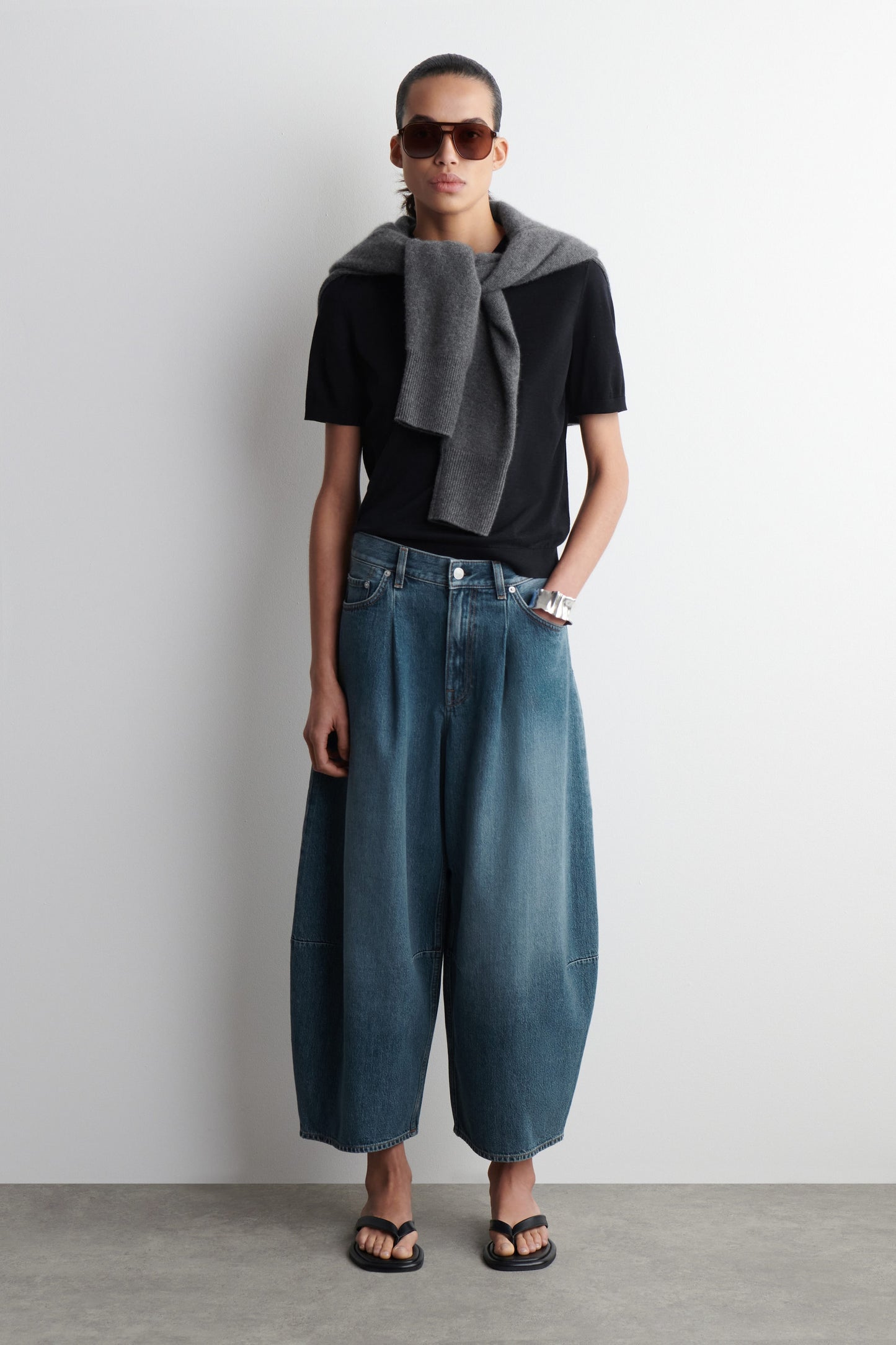 Twine Barrel-Leg Jeans