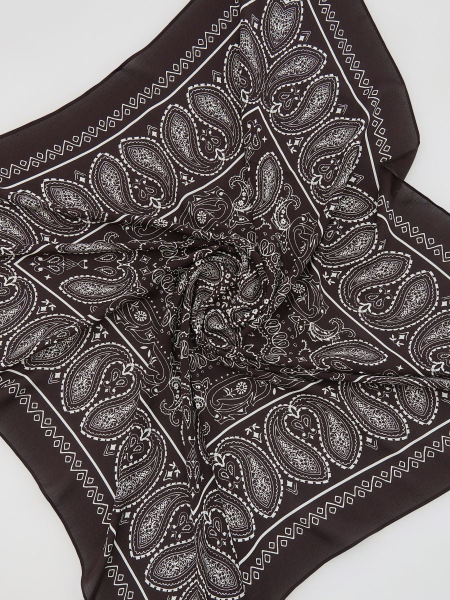 Patterned neckerchief