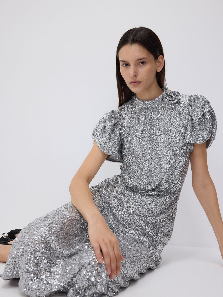 Sequin dress with puff sleeves