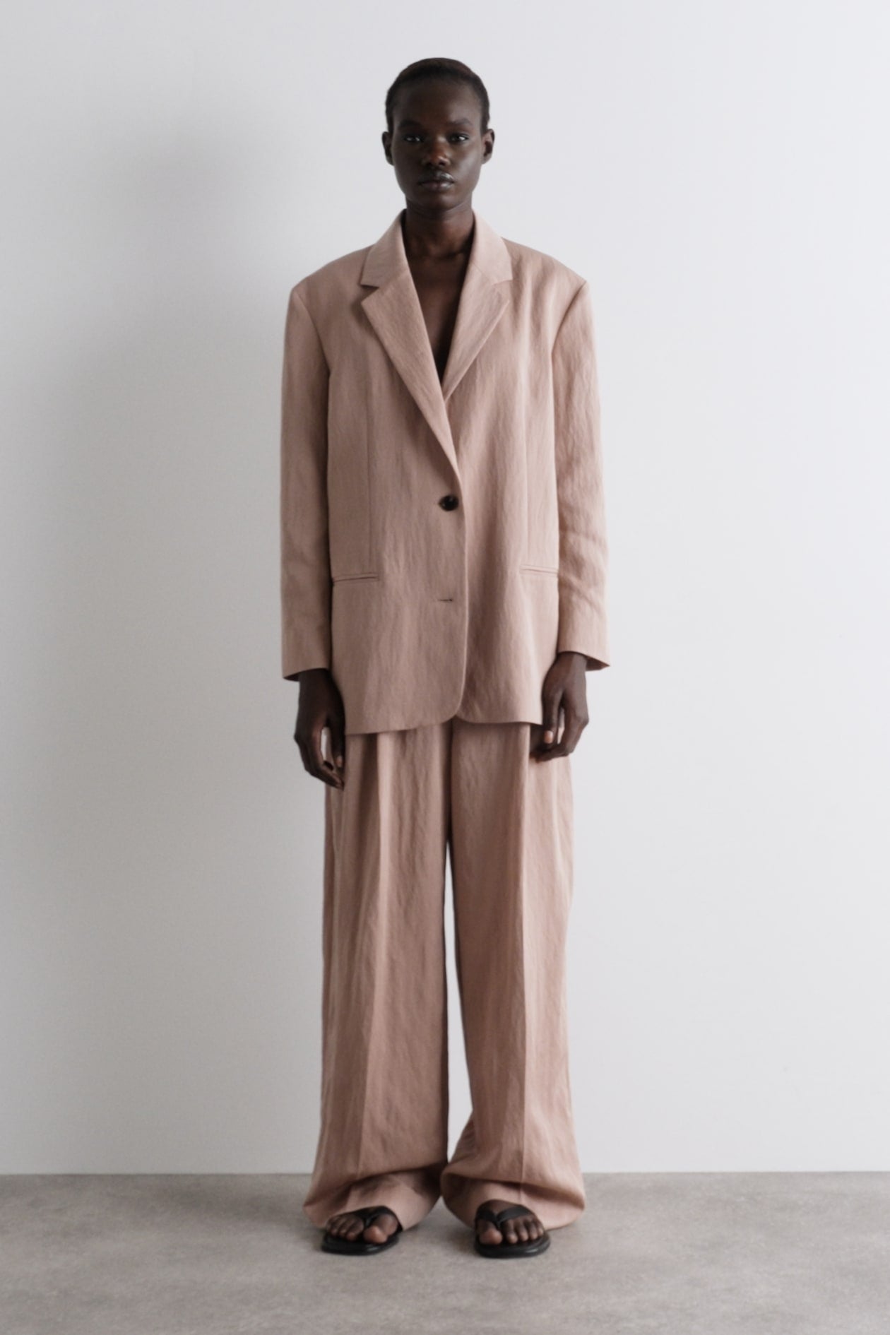 Relaxed Fluid Wide-Leg Trousers