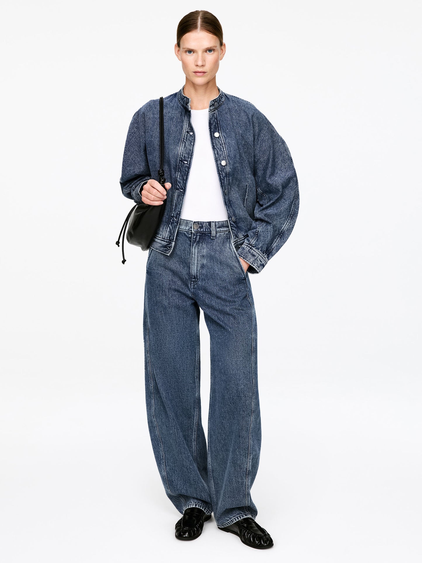 Barrel-Leg Jeans