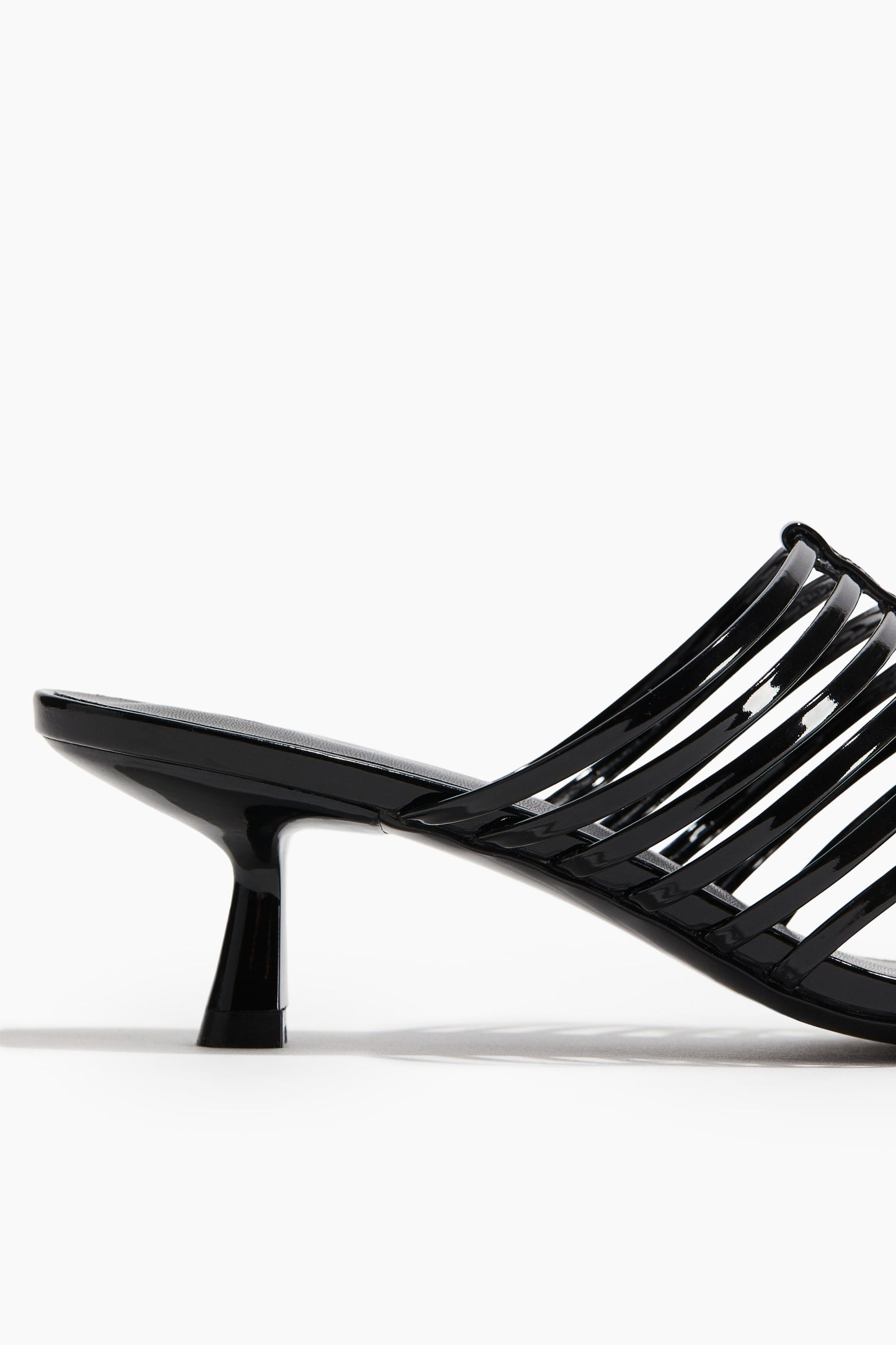 Pointed mules
