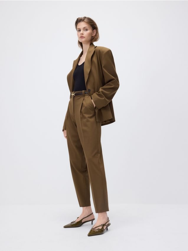 Waist-fitted blazer with viscose blend