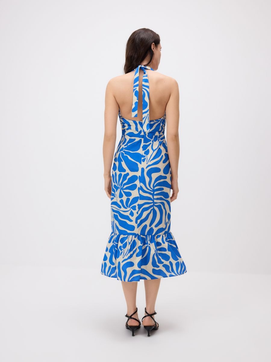 Simple neckline dress