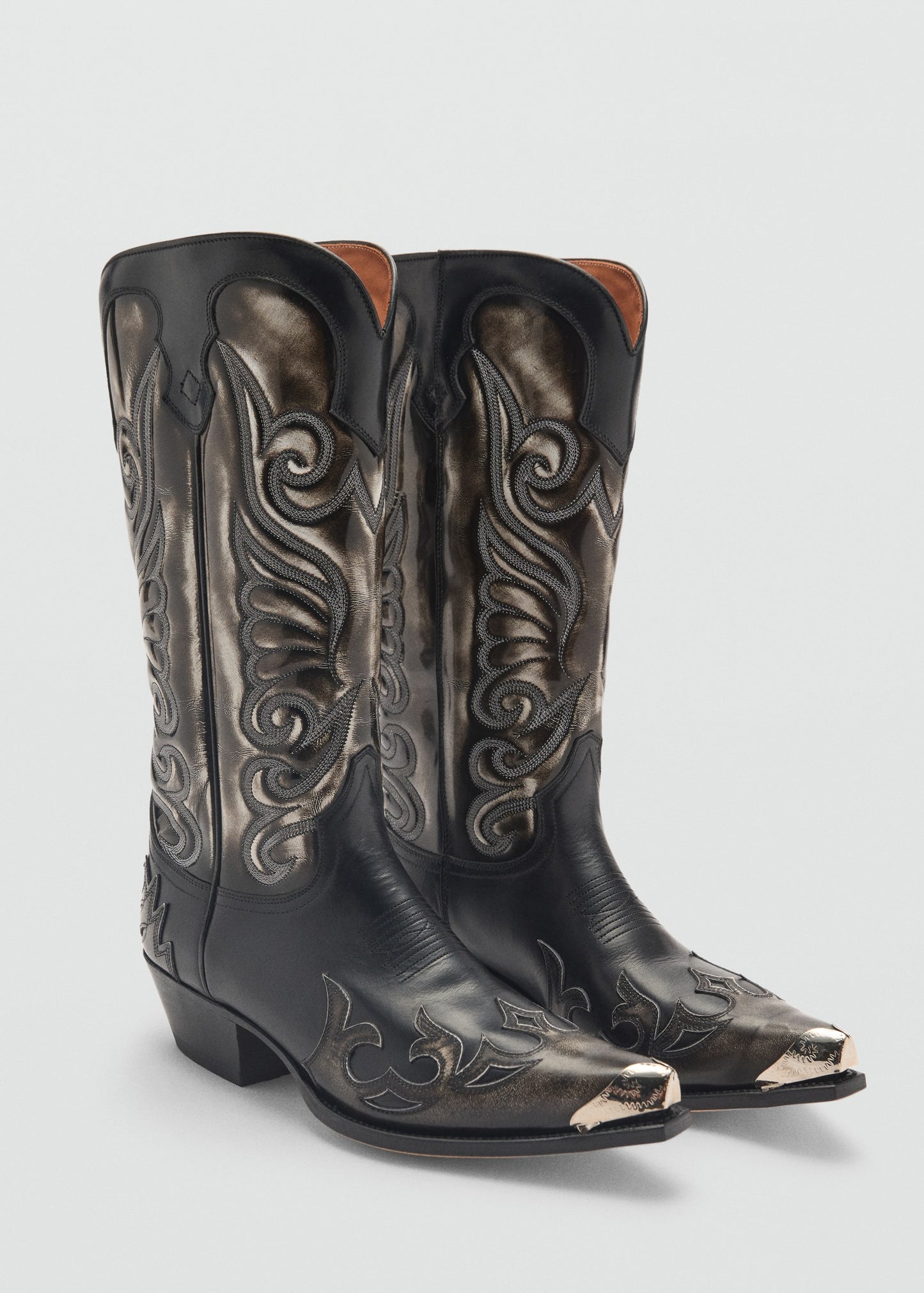 Two-tone leather cowboy boots