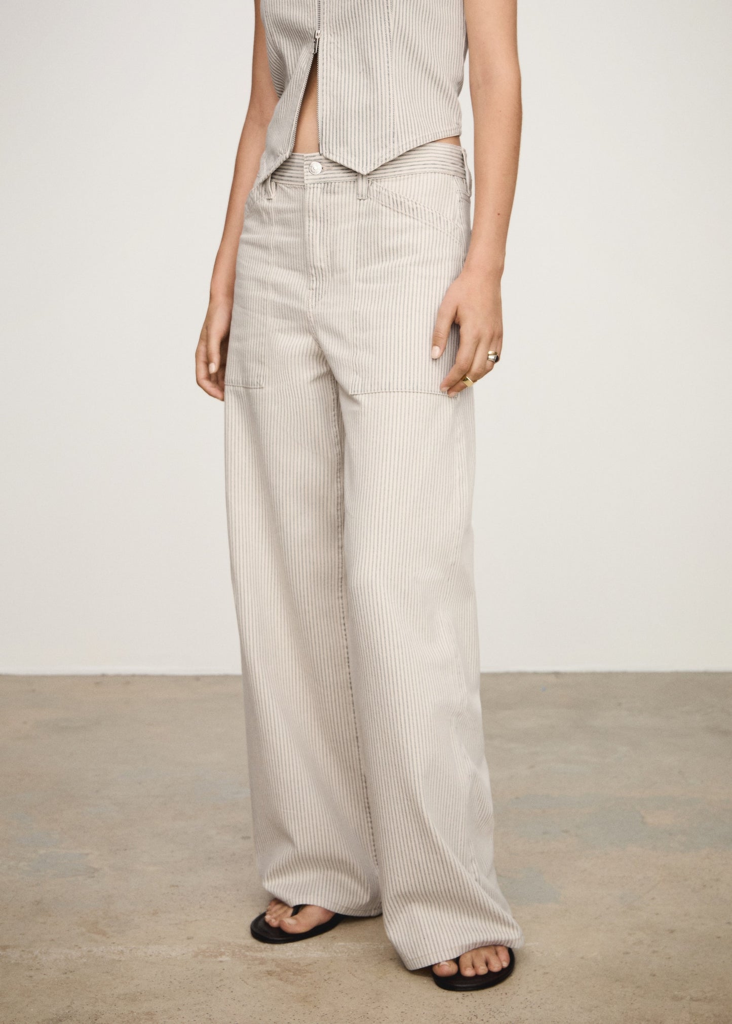 Striped wide-leg jeans