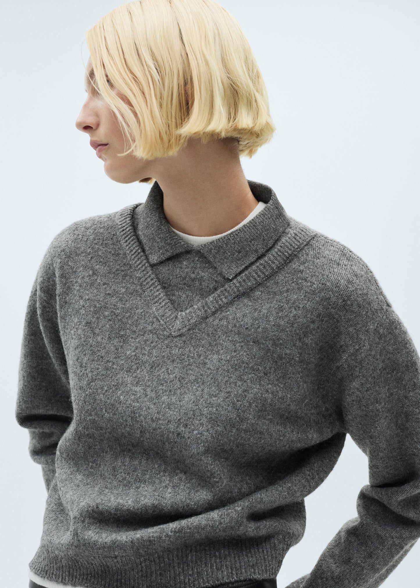 Combined shirt-collar sweater
