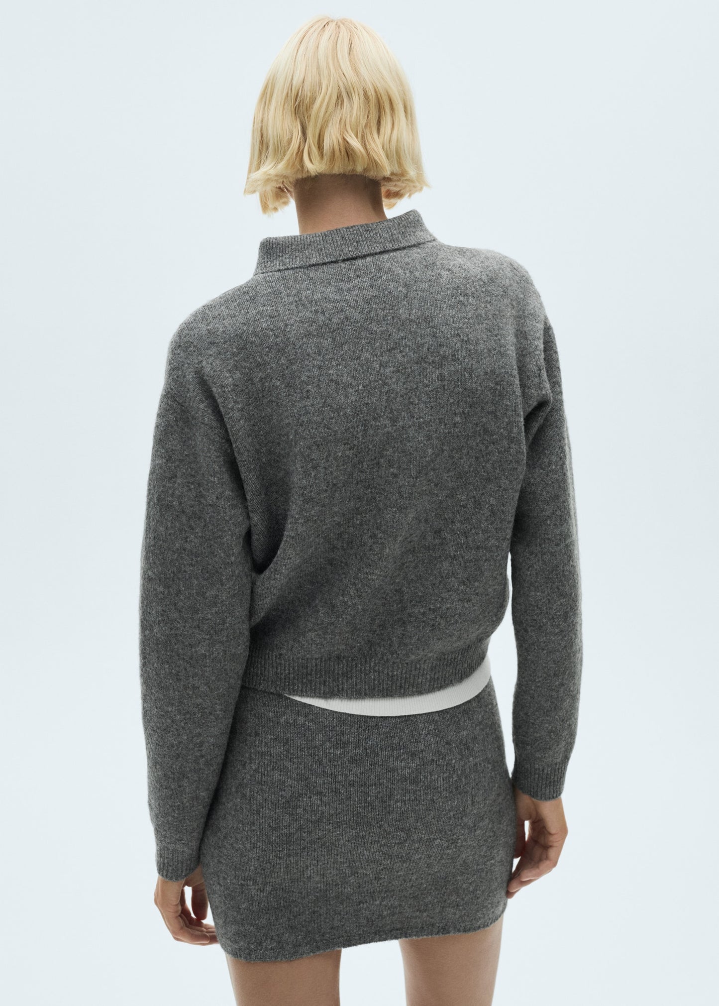 Combined shirt-collar sweater