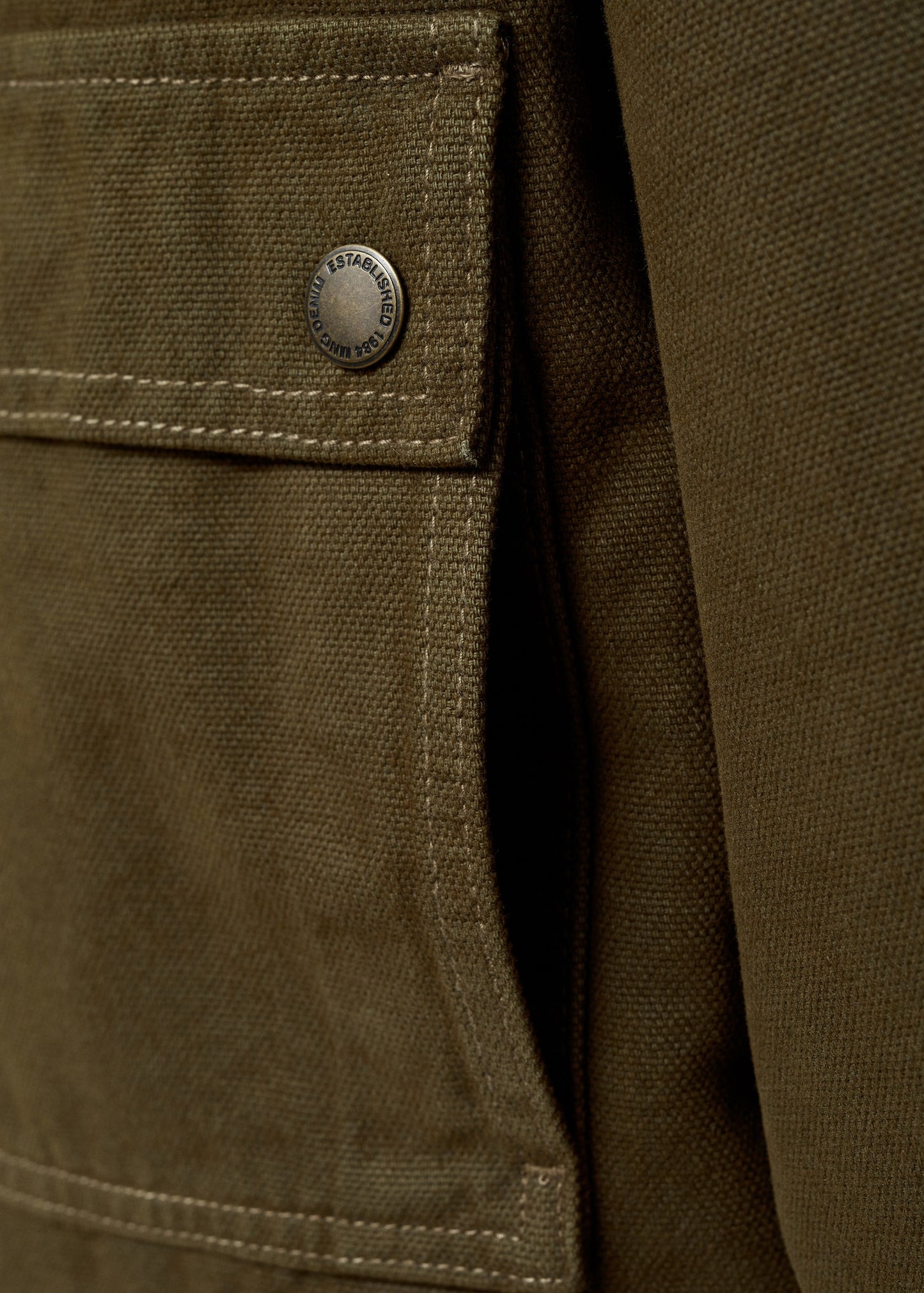 Denim parka with contrasting collar