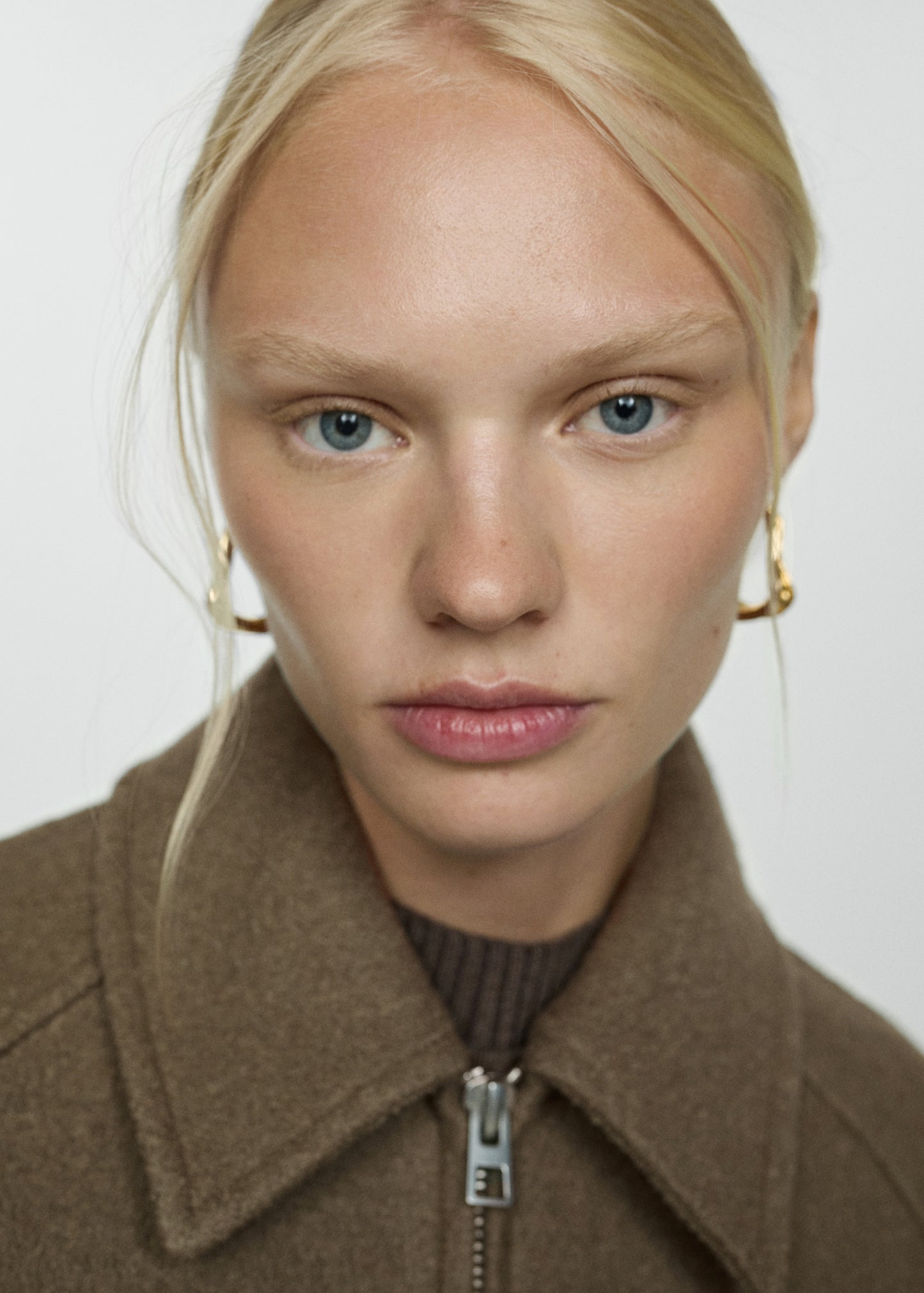Pocketed wool-blend jacket