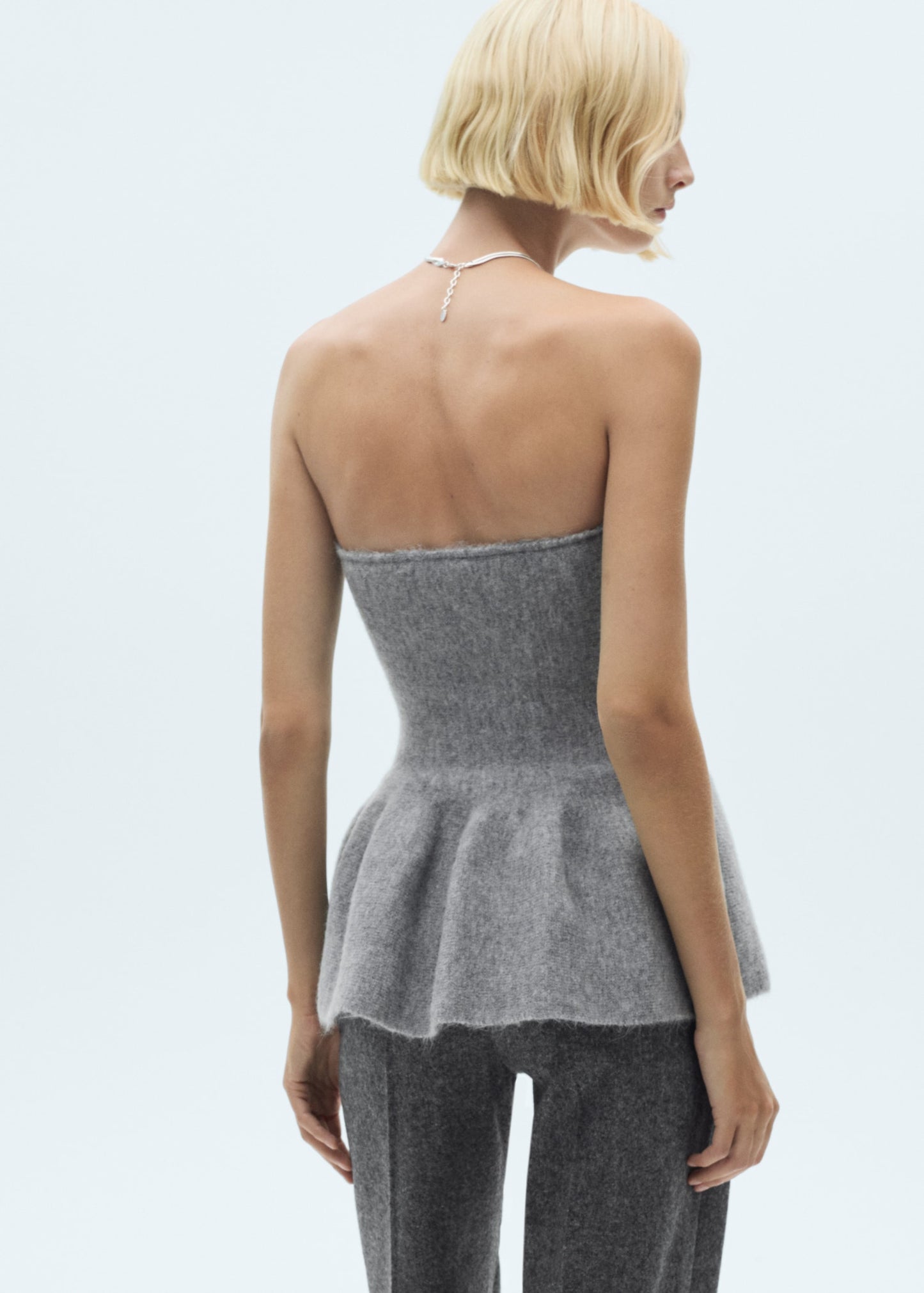Strapless knitted top