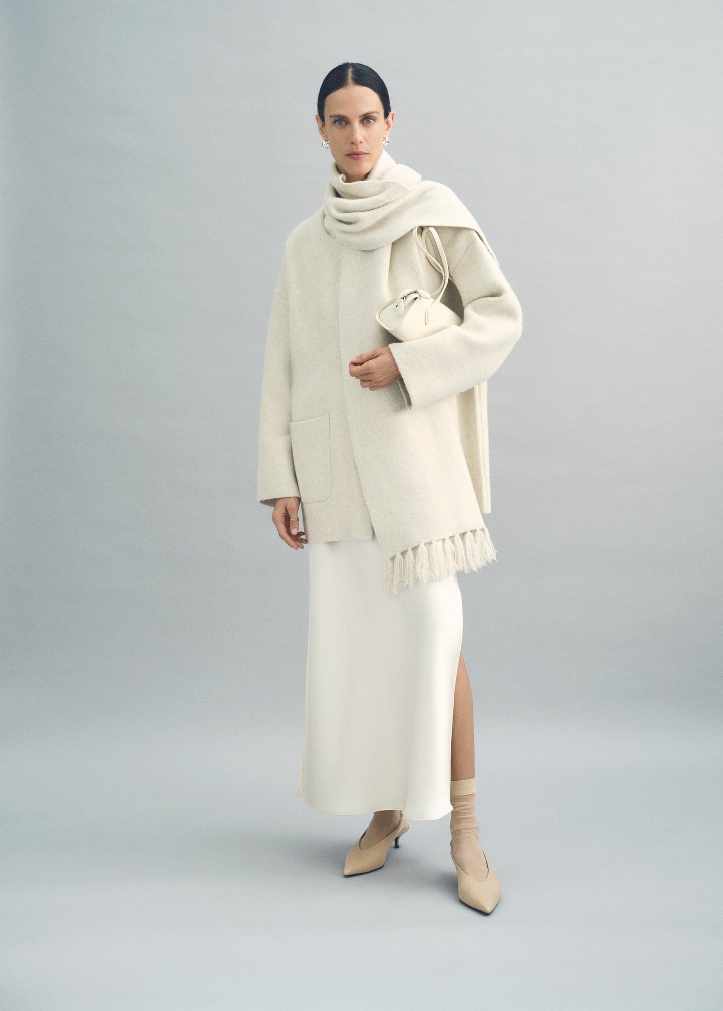 Knitted coat with detachable scarf