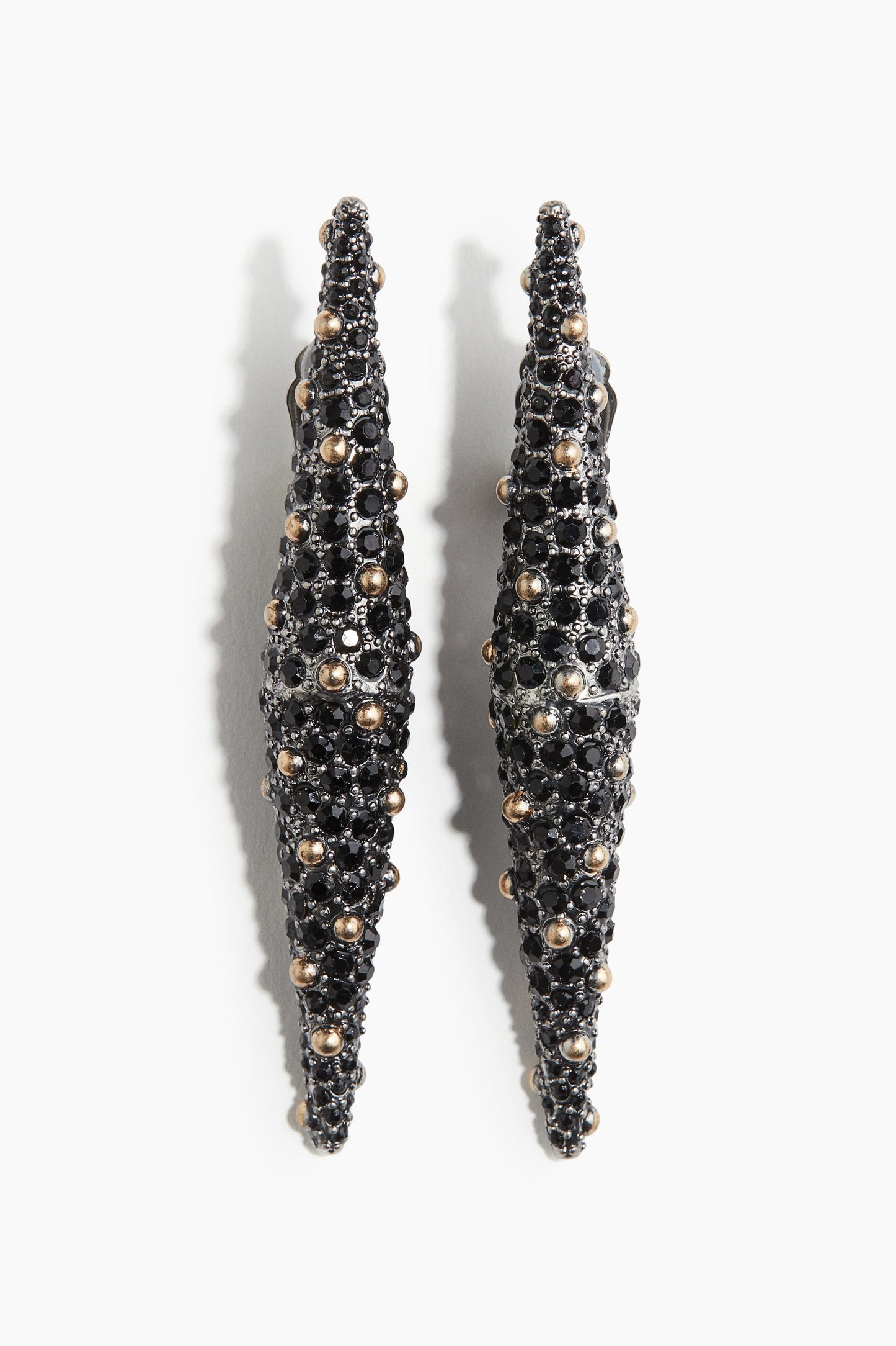 Statement clip earrings