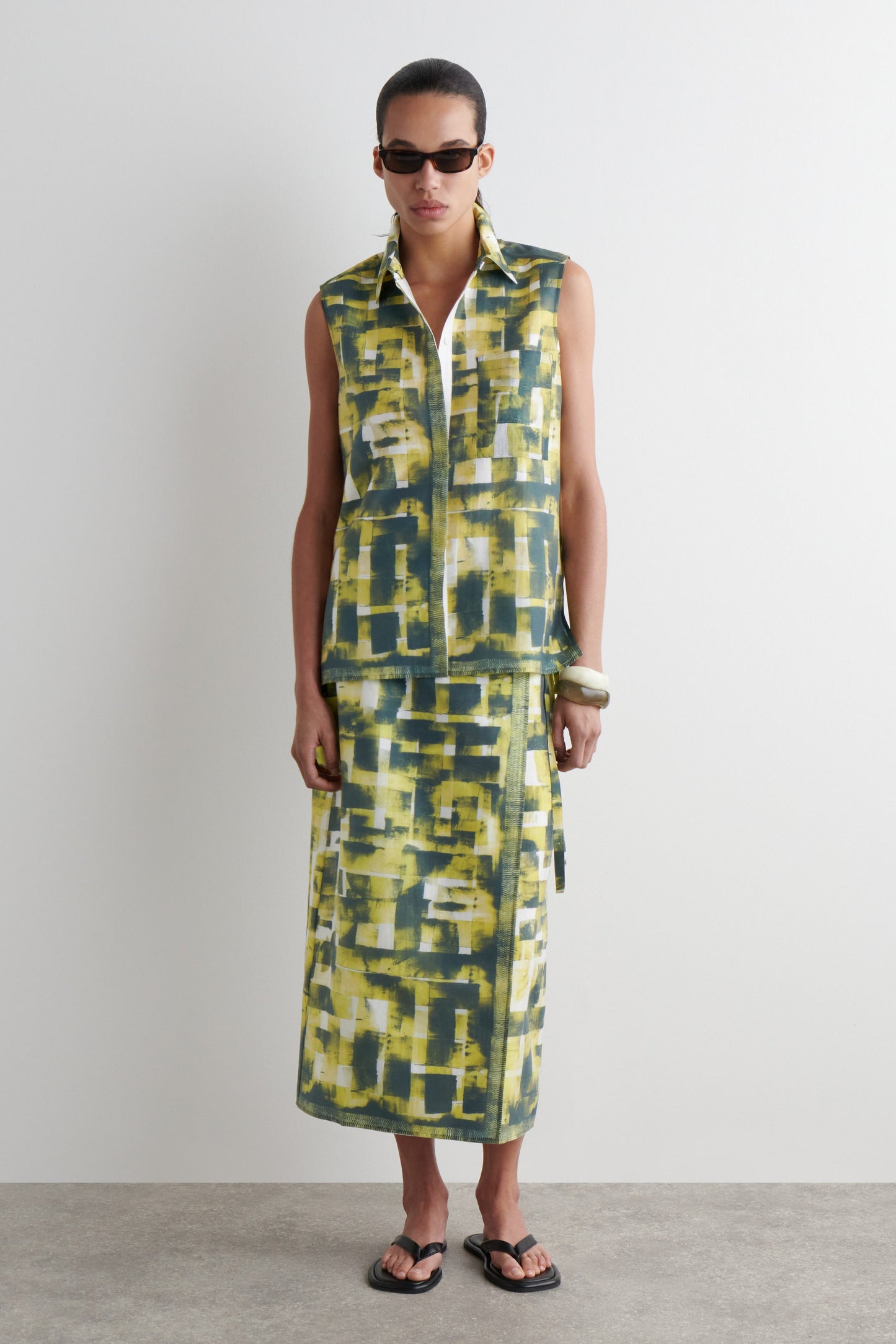 Printed Sleeveless Shirt