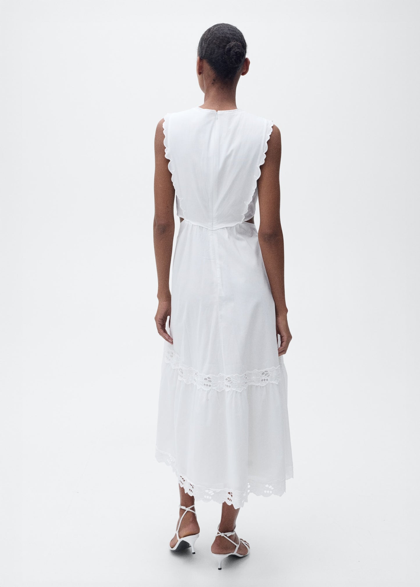 Embroidered dress with side slits