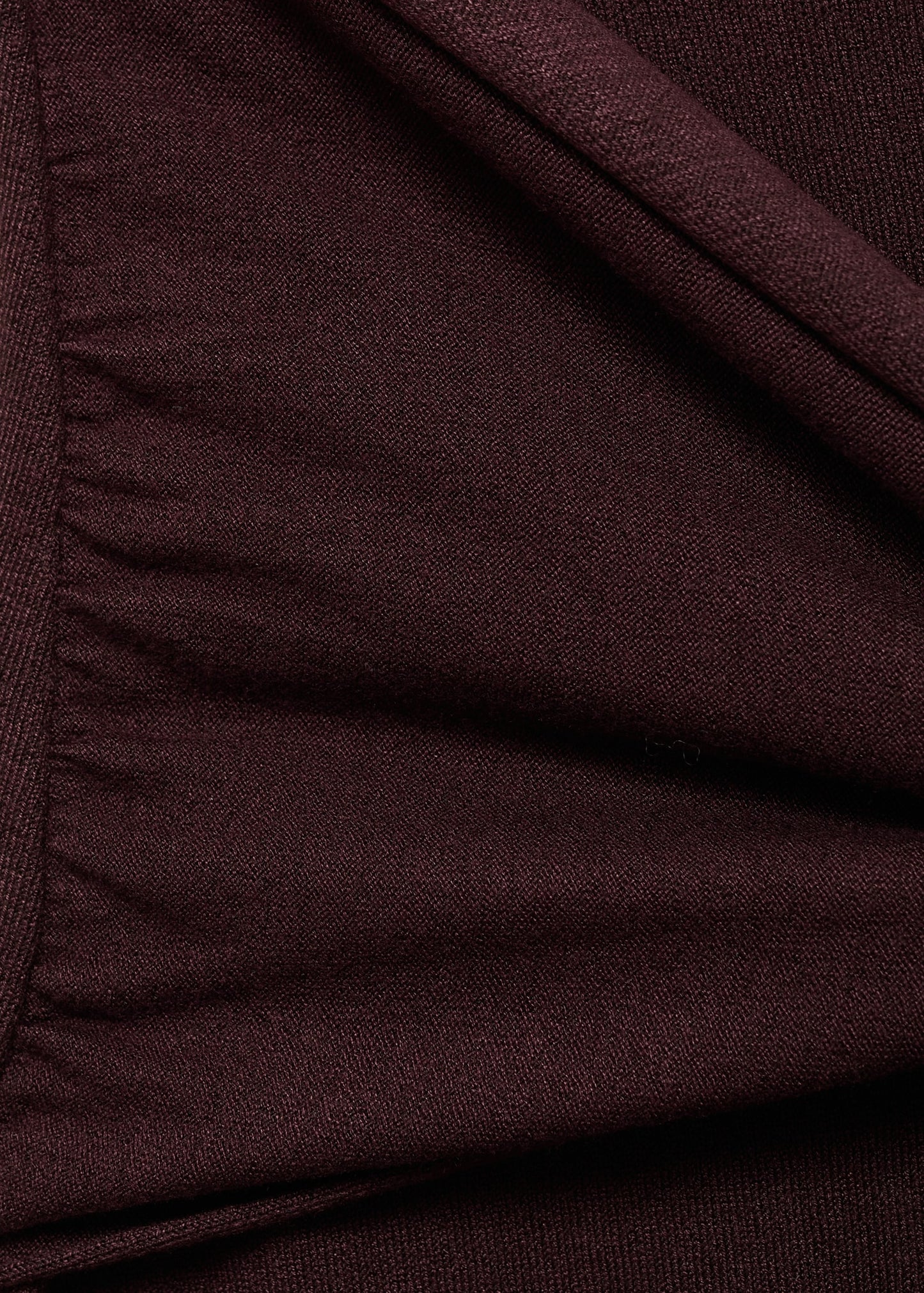 Knit skirt with knot detail