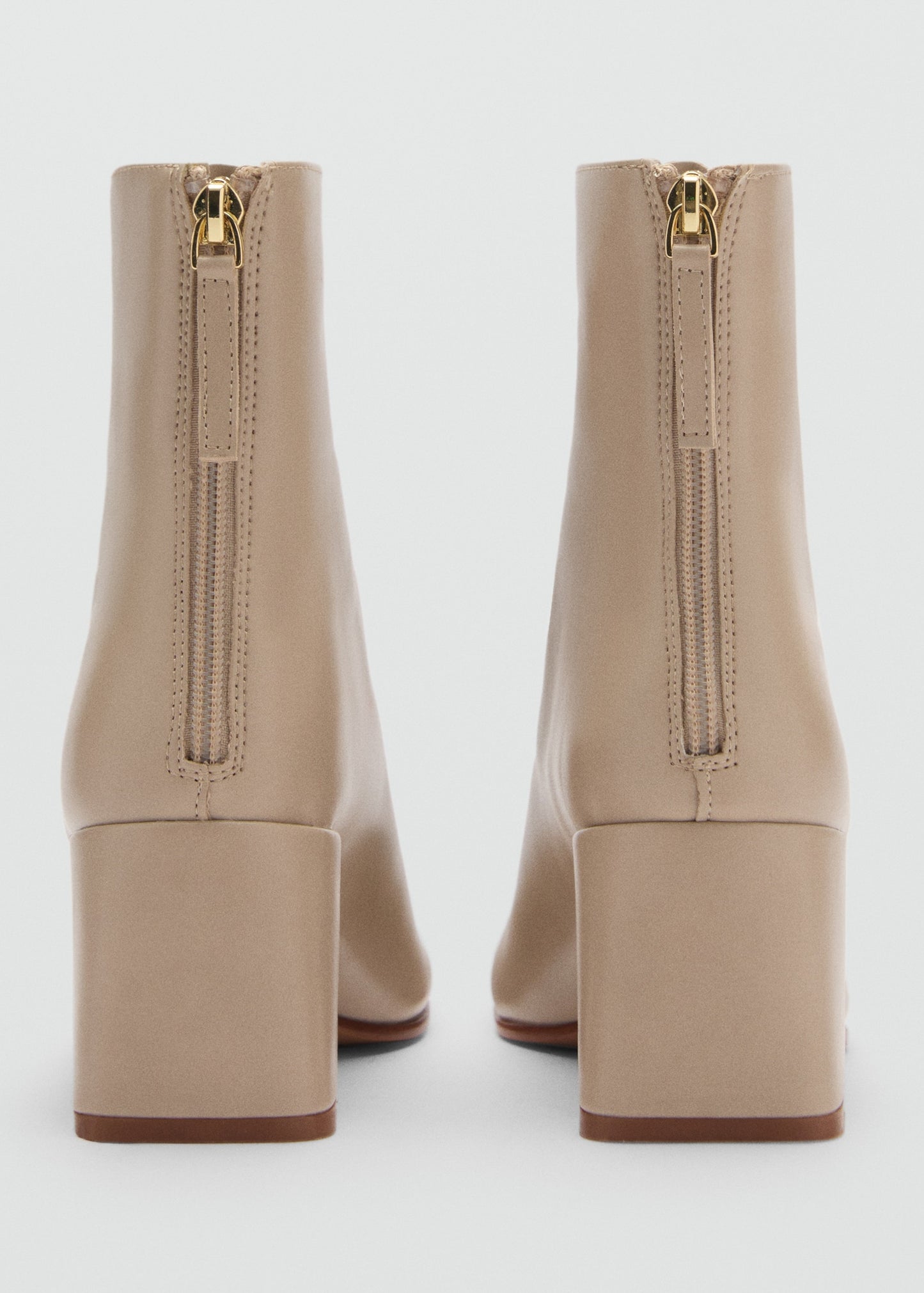 Block ankle boots with square toe