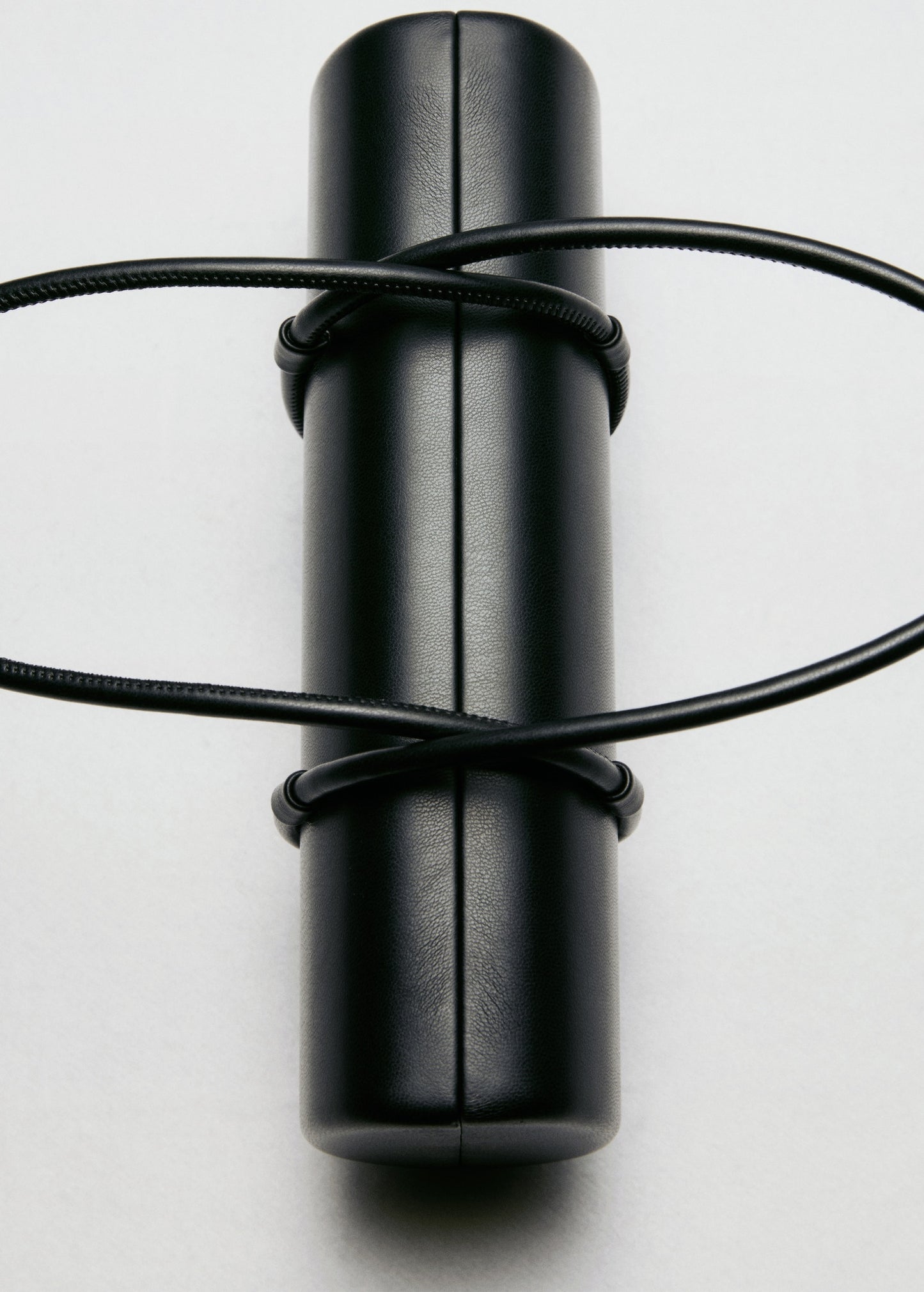 Double-handle clutch bag