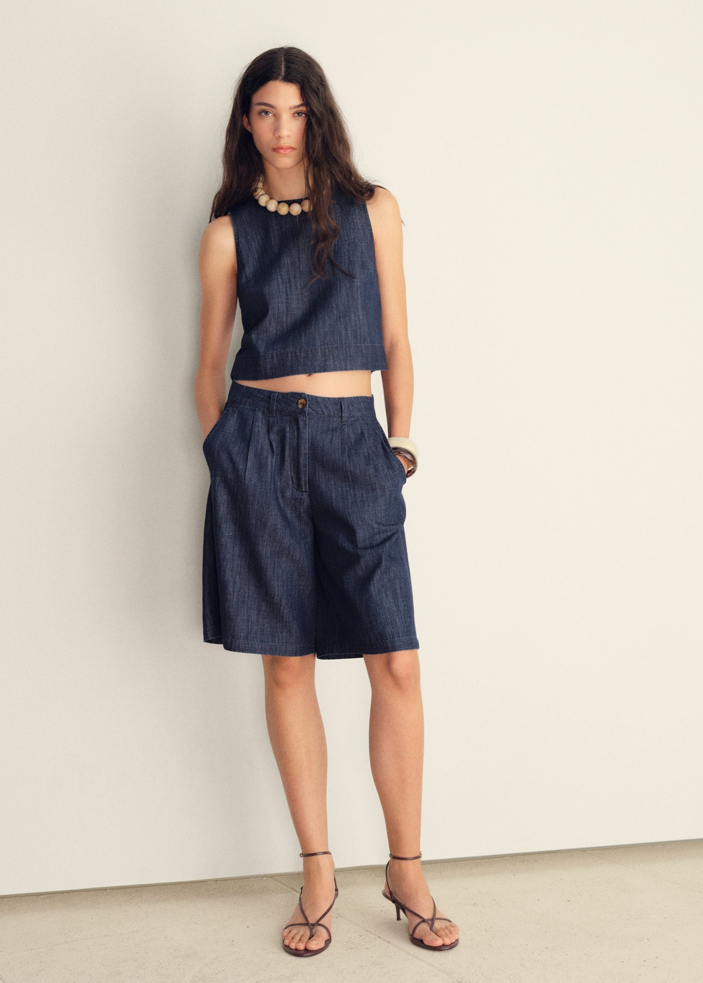 Rinse-wash denim crop top