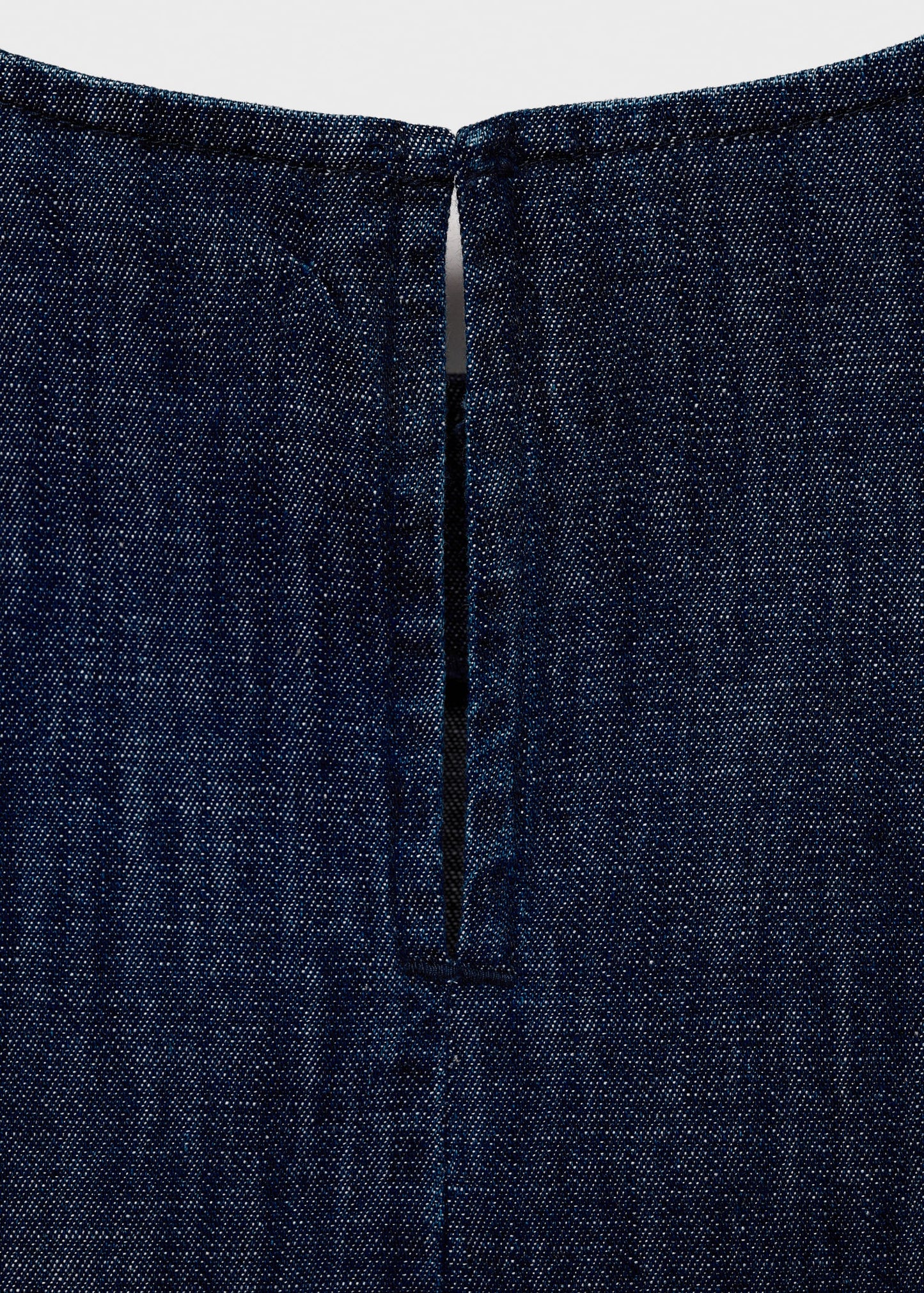 Rinse-wash denim crop top
