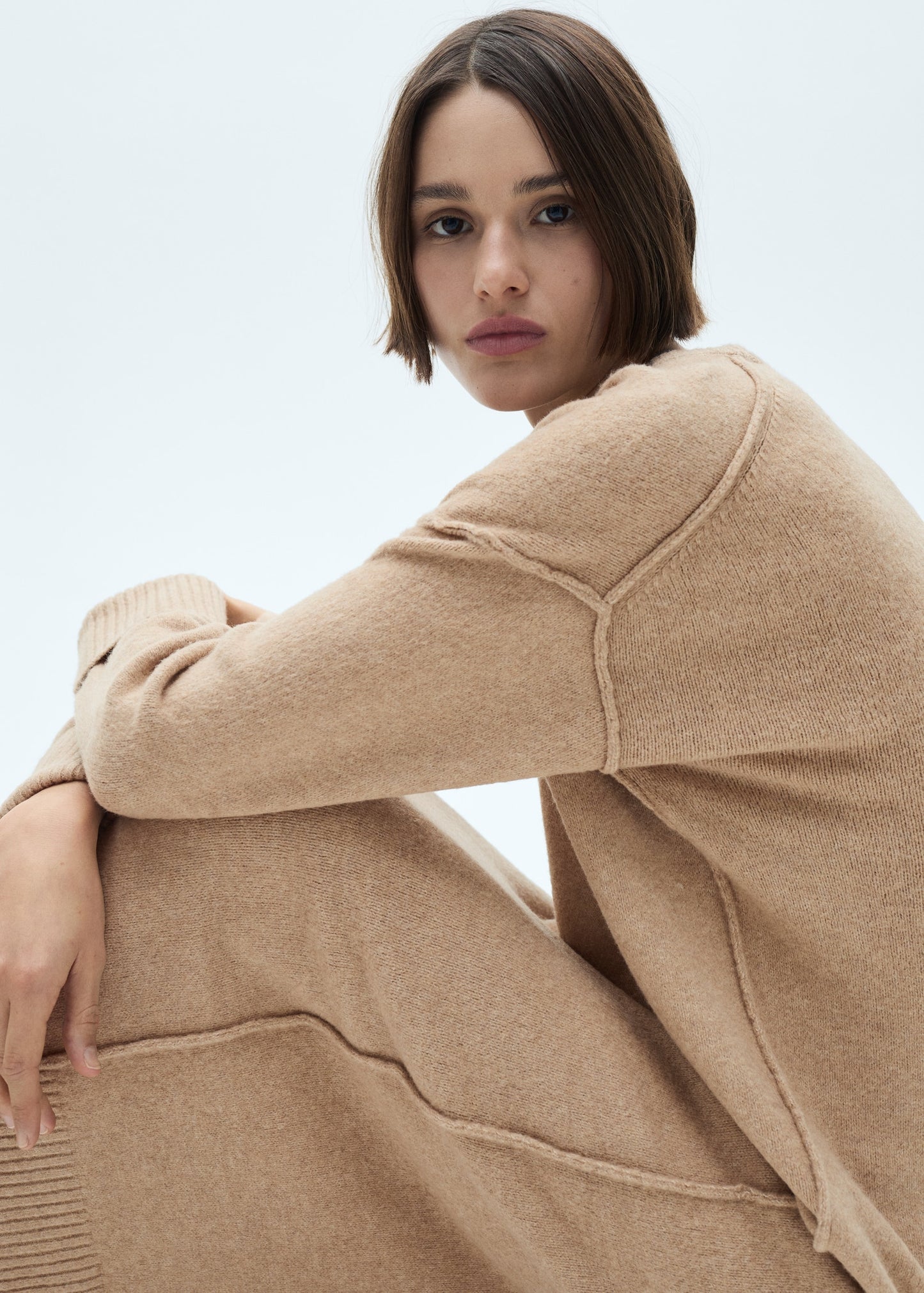 Knitted dress with ribbed finishes
