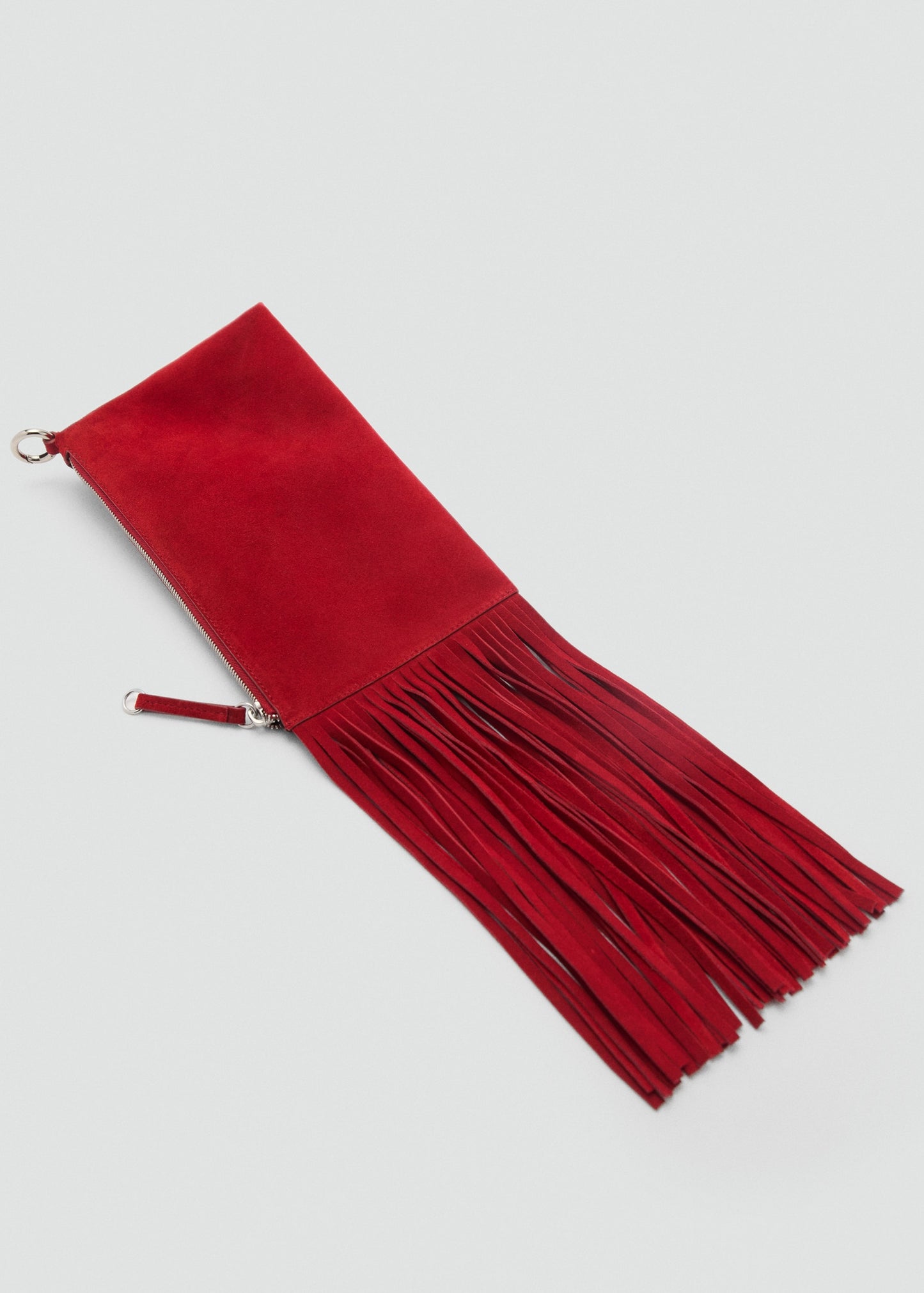 Leather handbag with fringes