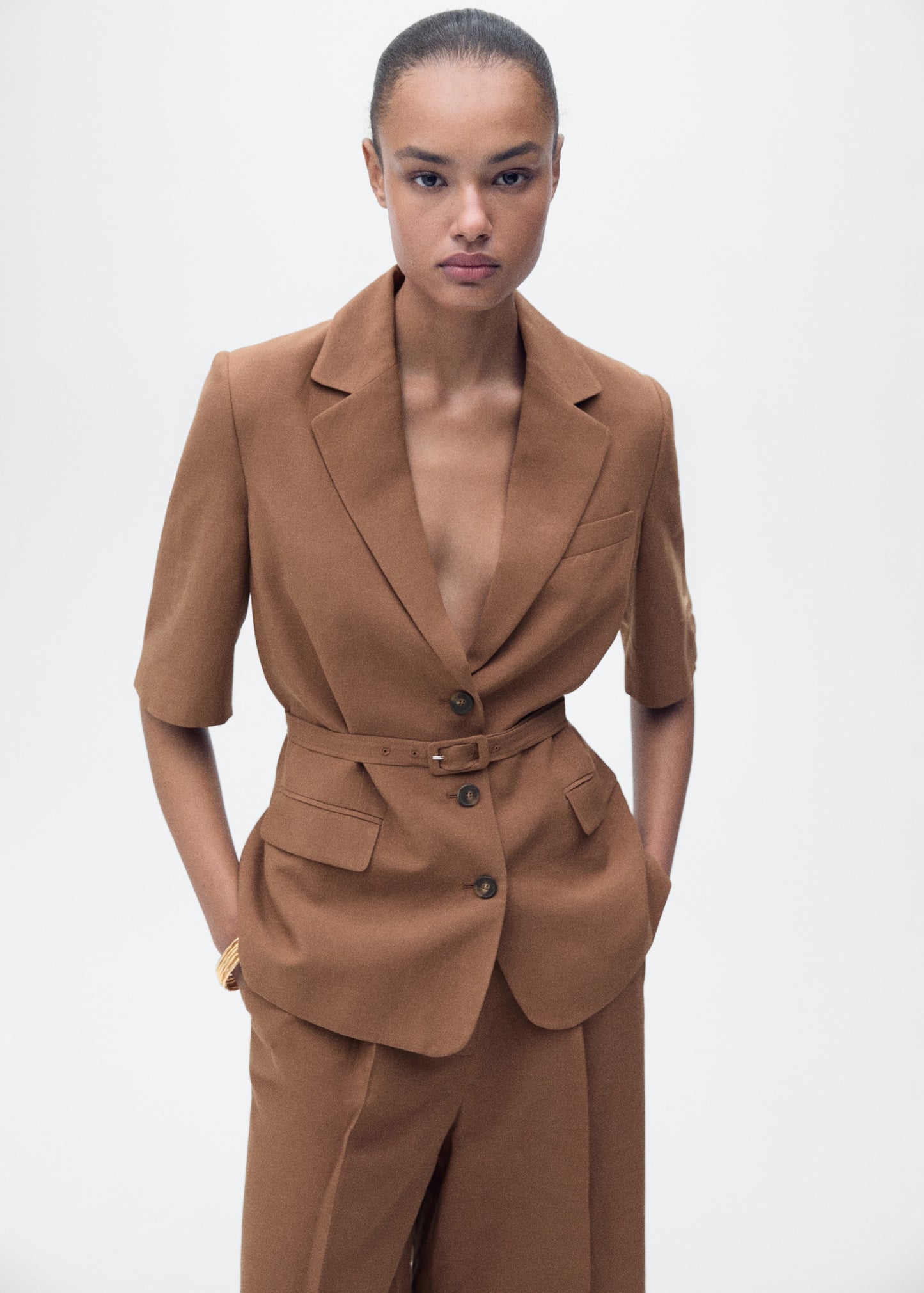Linen-blend suit jacket with belt