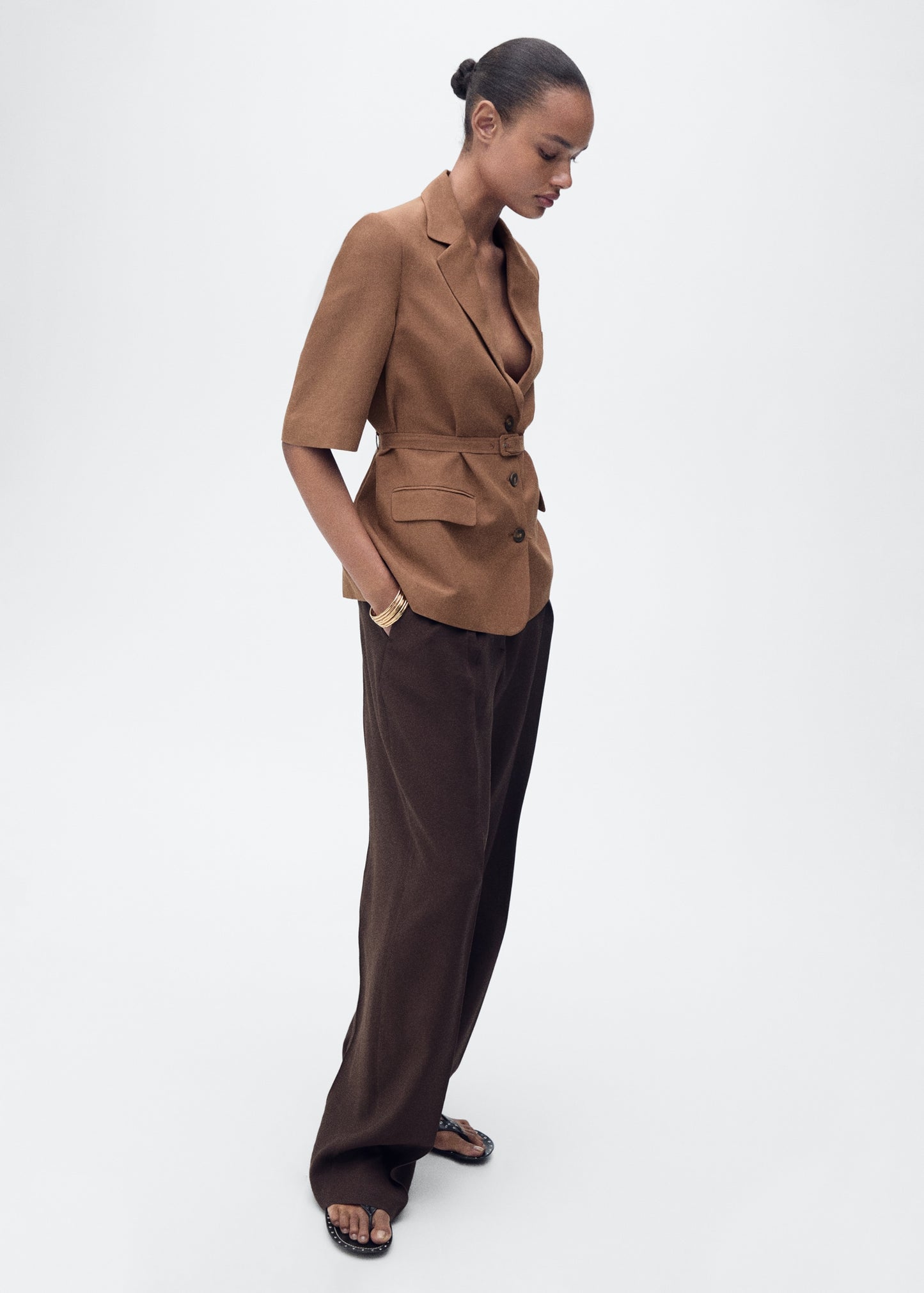 Linen-blend suit jacket with belt