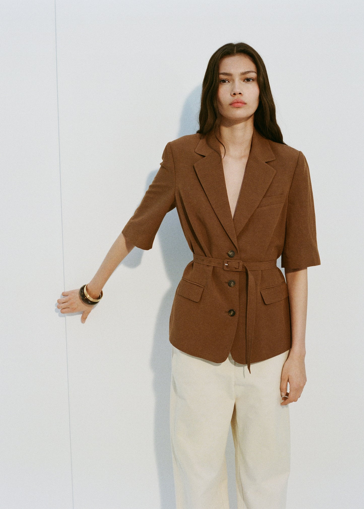 Linen-blend suit jacket with belt