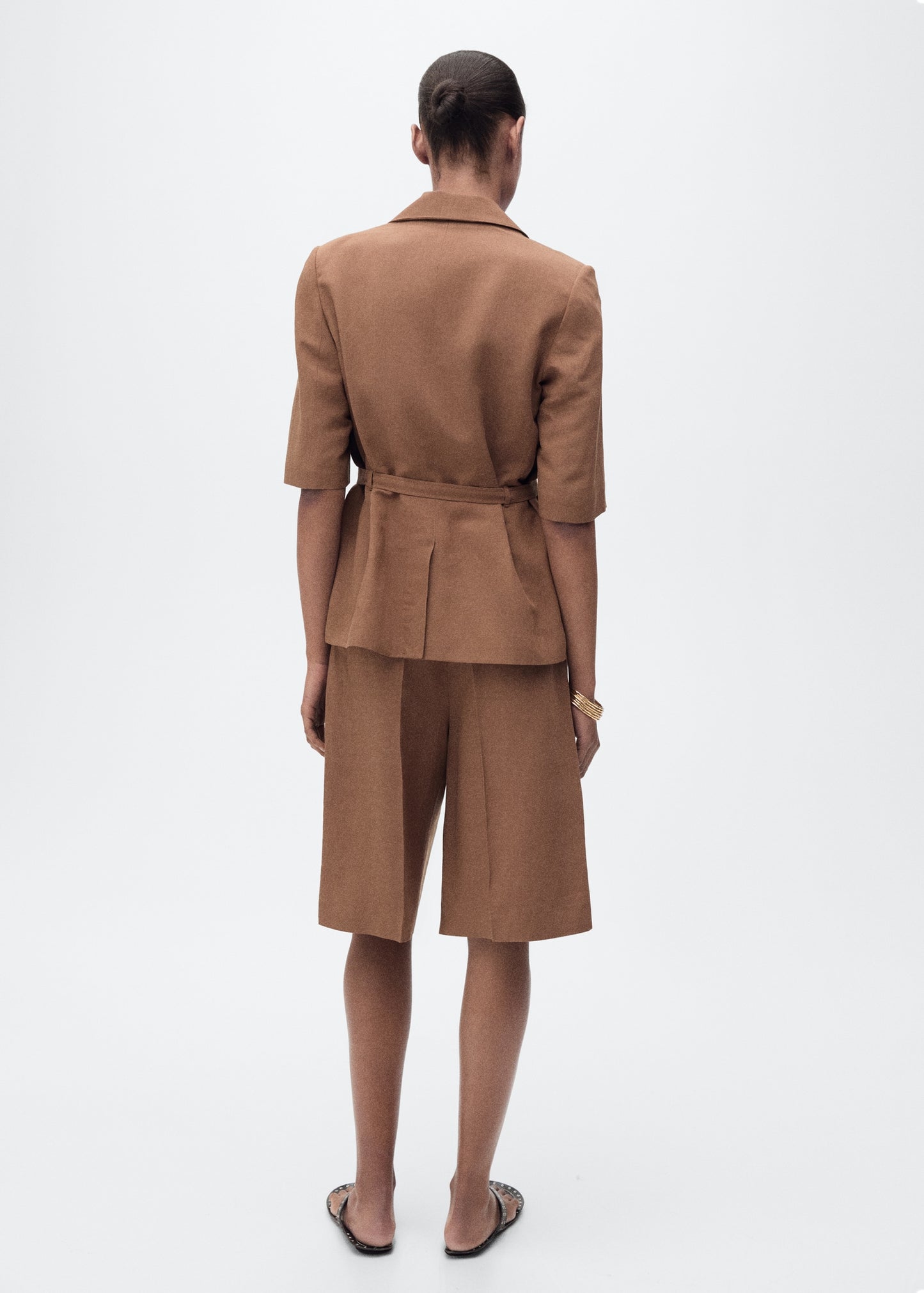 Linen-blend suit jacket with belt