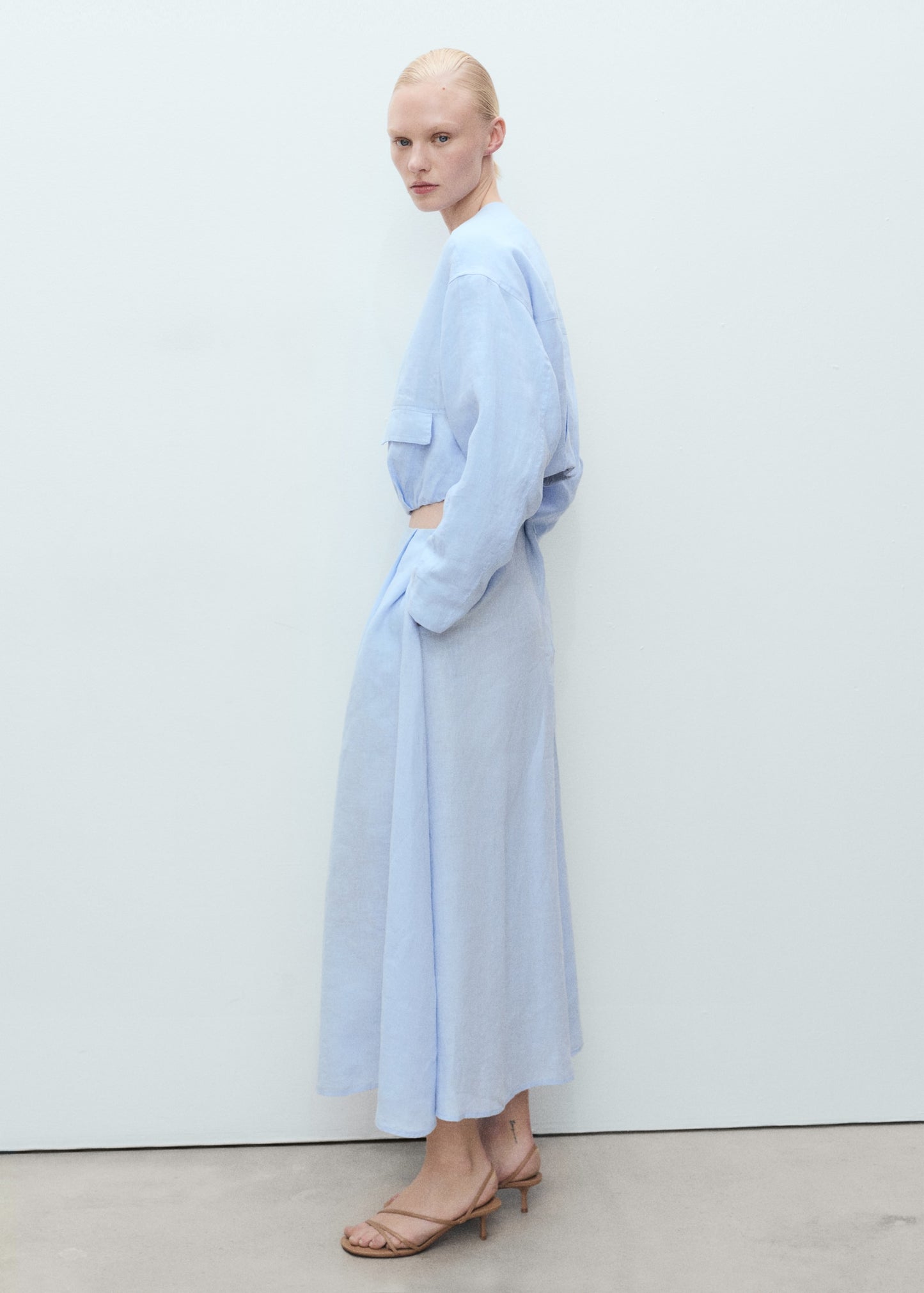 Pleated detail linen skirt