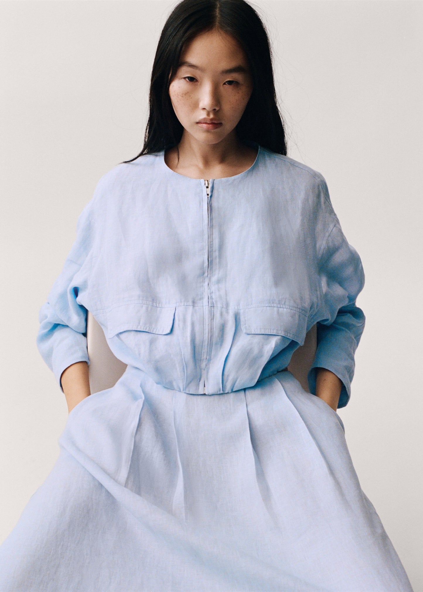 Pleated detail linen skirt