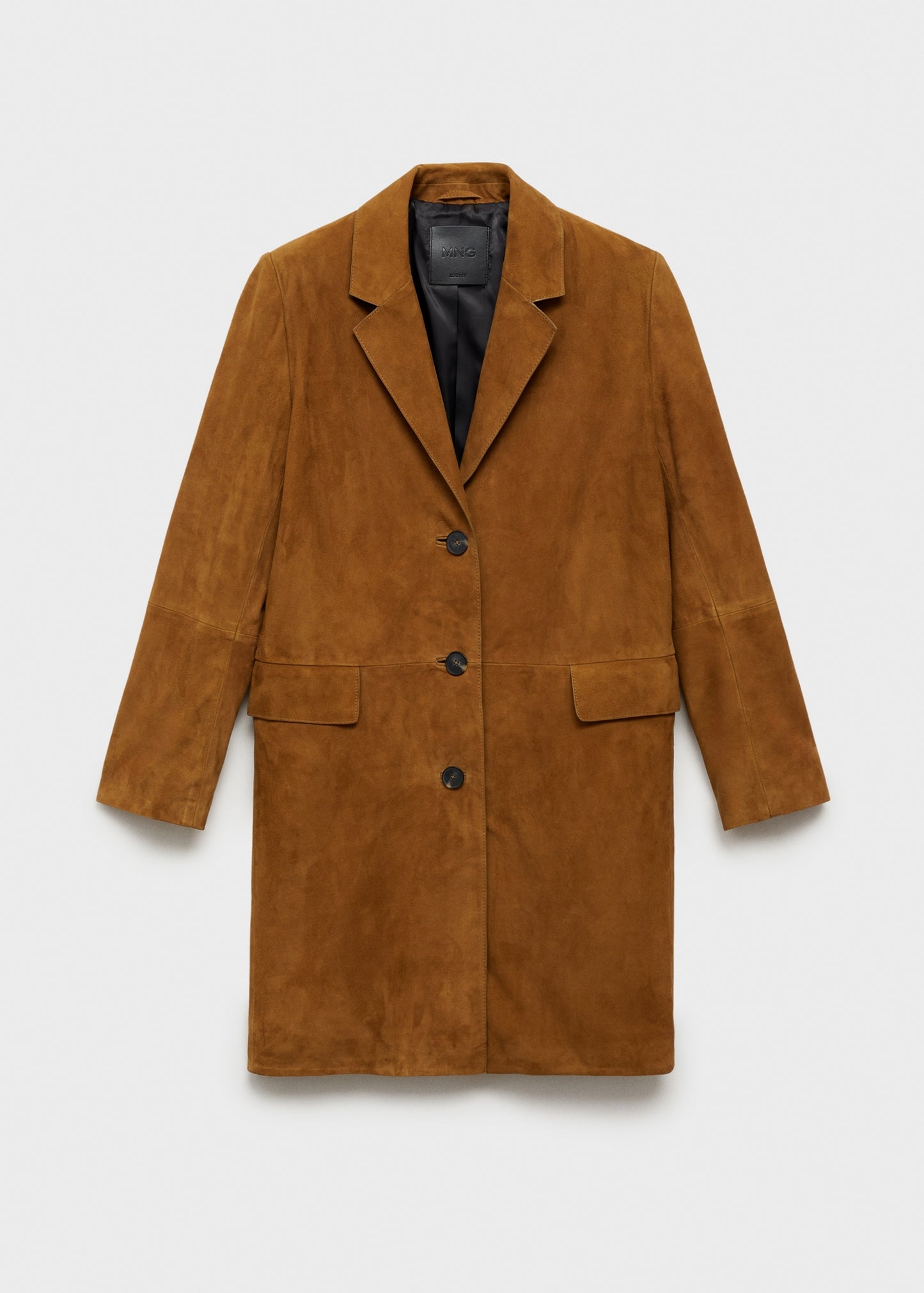 Lapelled suede coat