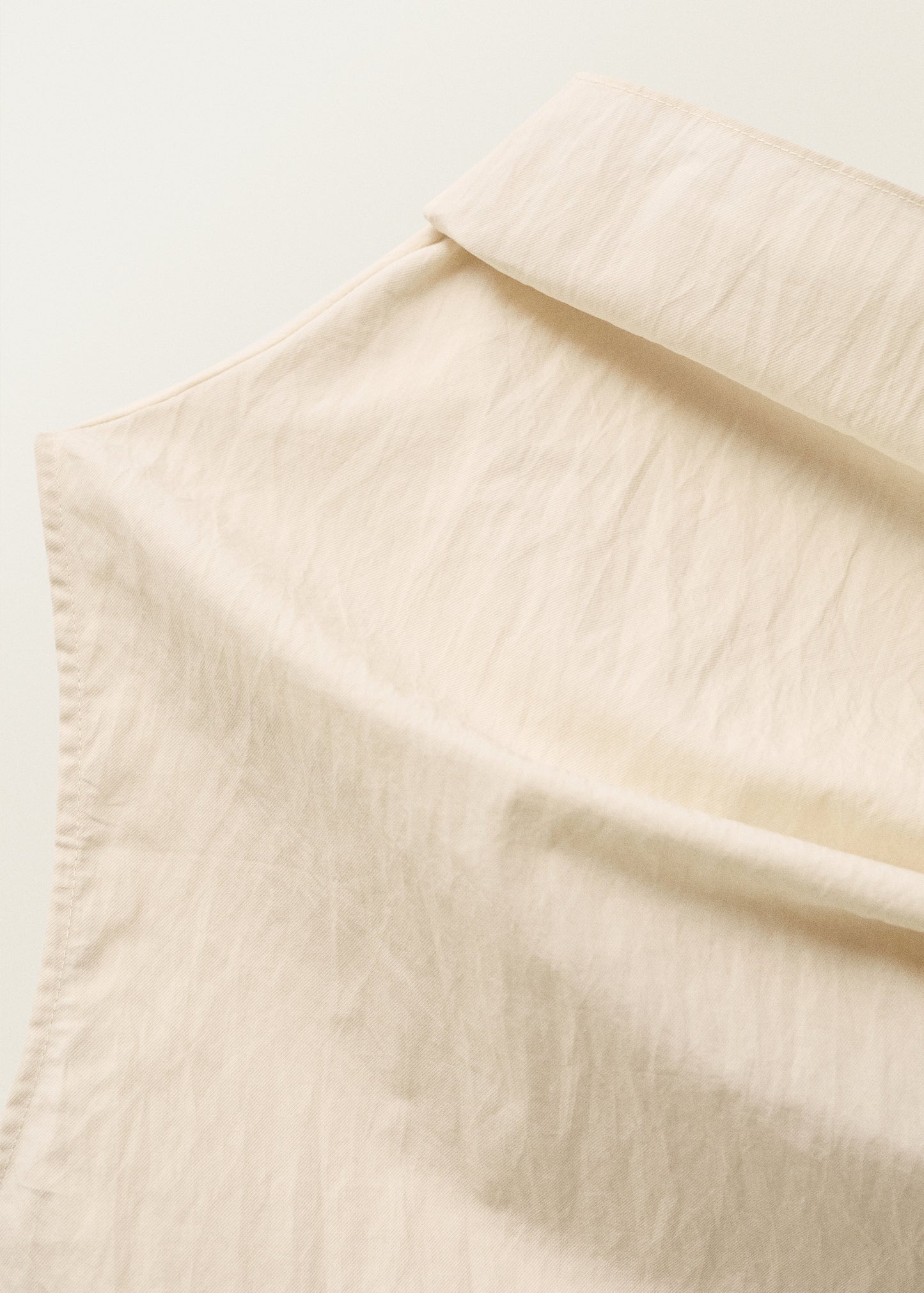 Asymmetrical collar cotton blouse